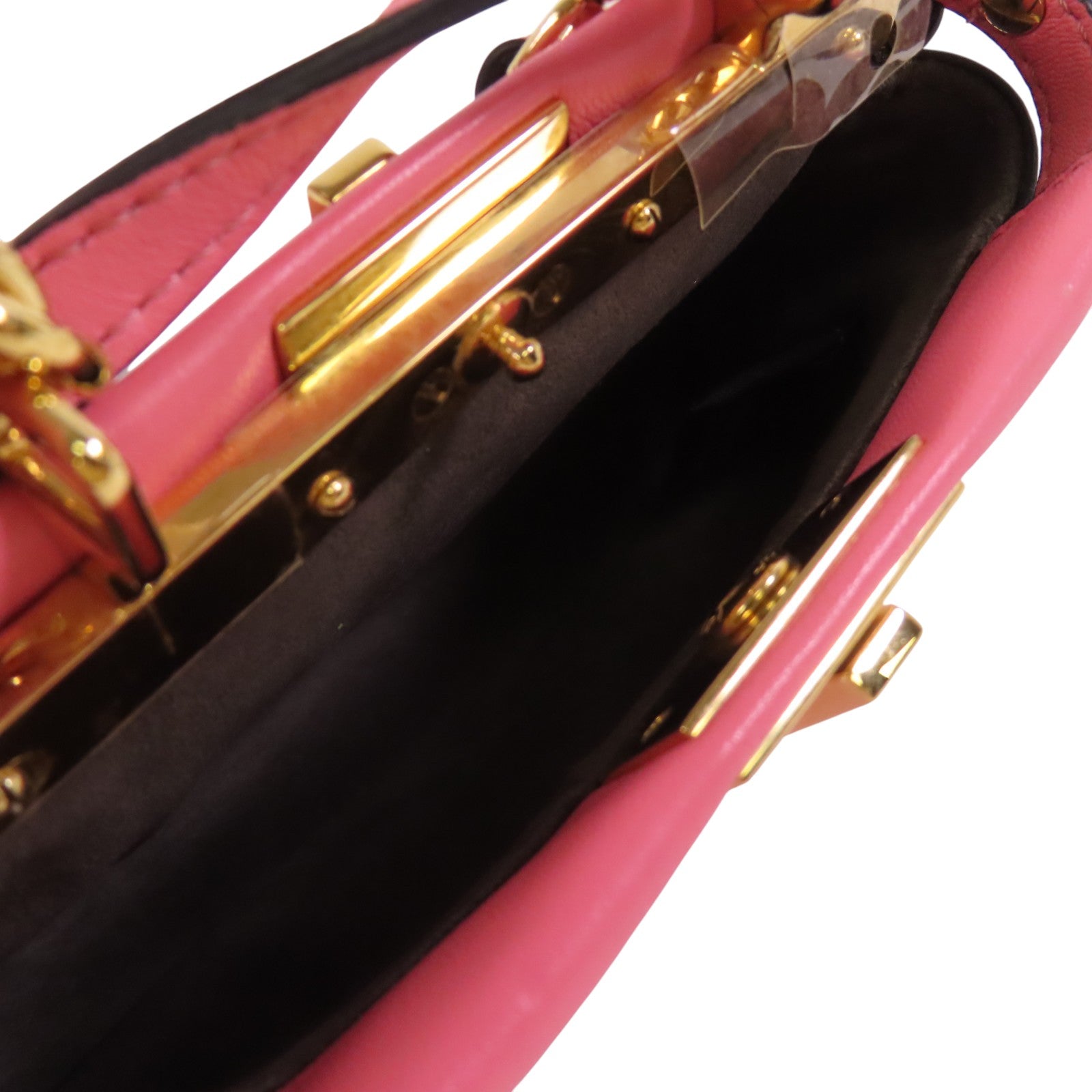 FENDI 牛皮皮革Micro Peekaboo金扣肩背袋