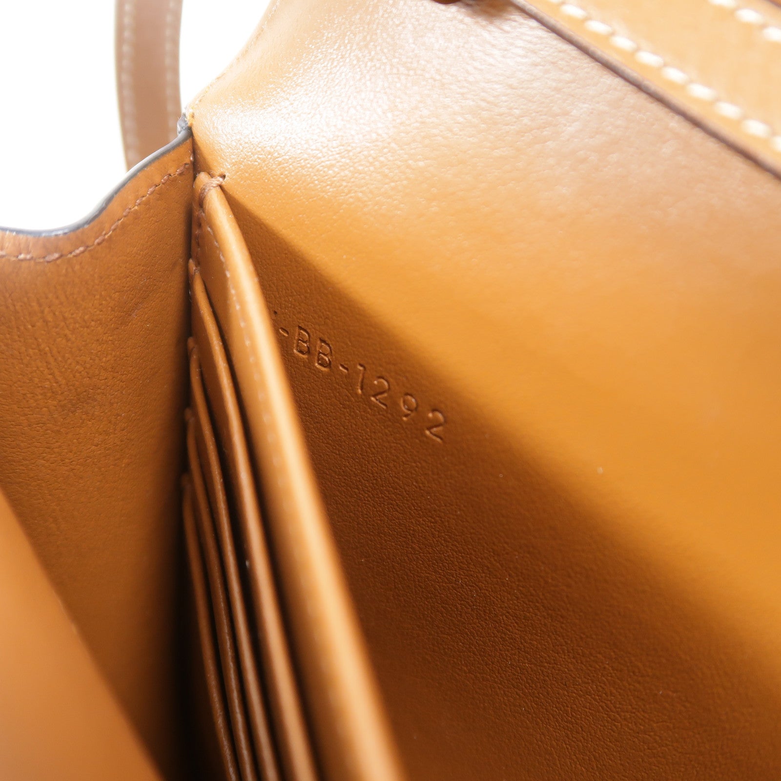 CELINE 塗層帆布Triomphe Wallet On Strap肩背袋
