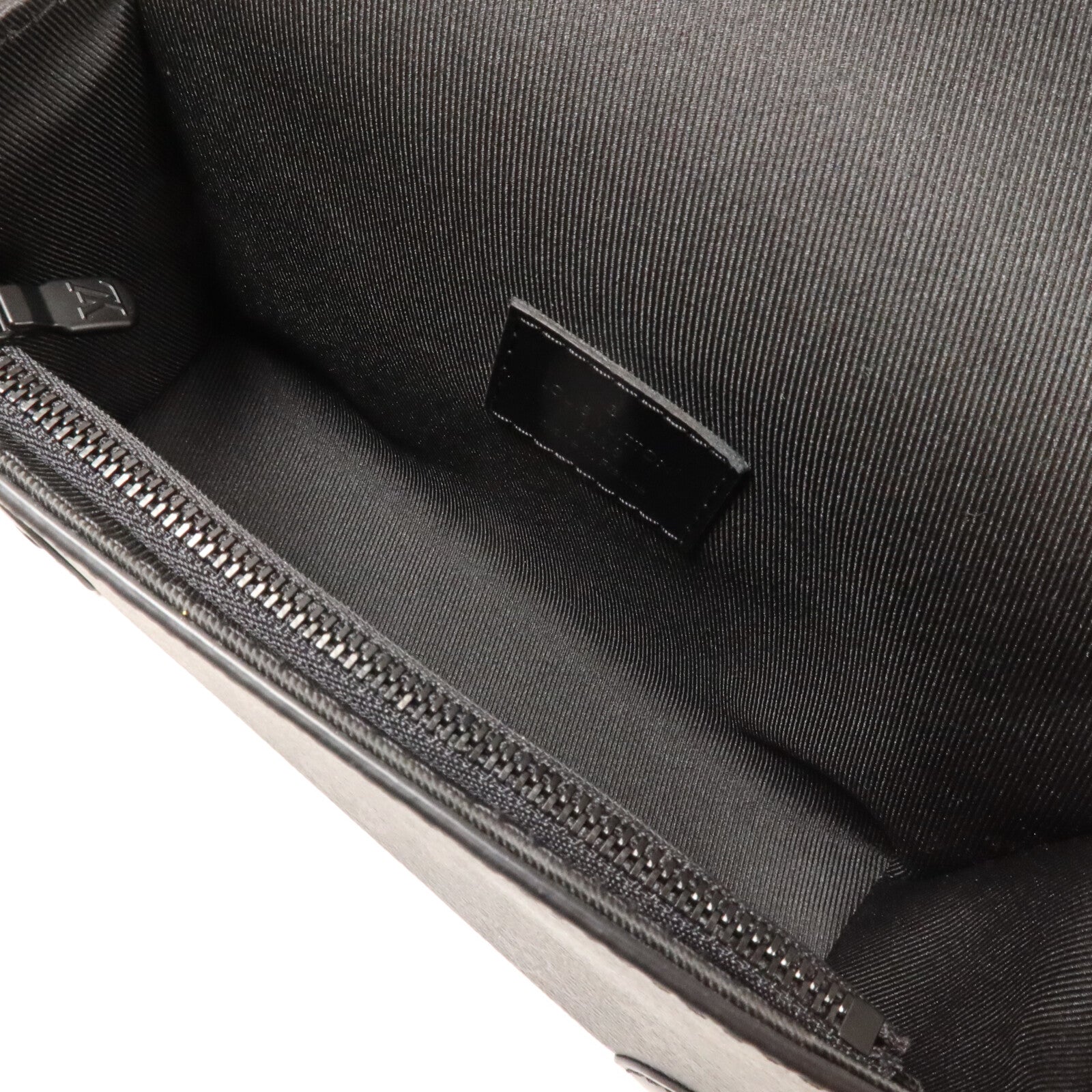 LOUIS VUITTON Monogram Eclipse Steamer Wearable Wallet肩背袋