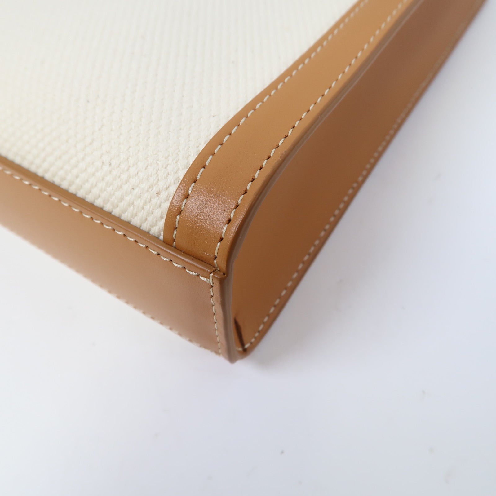CELINE 帆布Mini Vertical Cabas金扣手挽肩背兩用袋白色/啡色