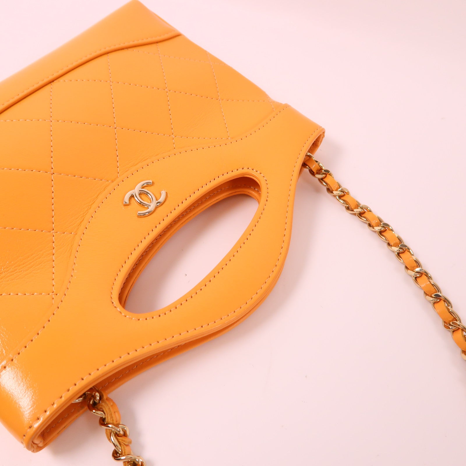 CHANEL 牛皮皮革Mini 31金扣手挽肩背兩用袋