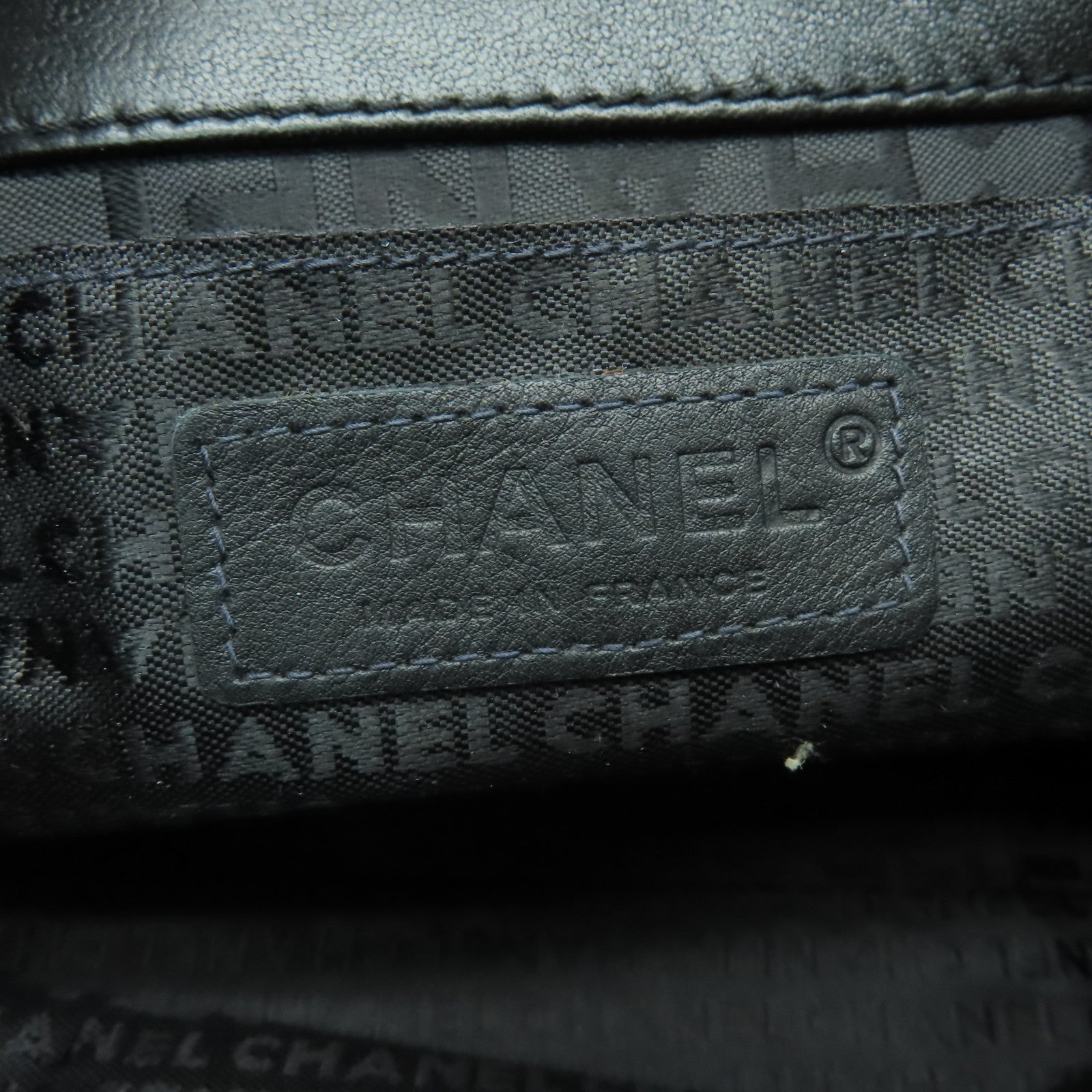 CHANEL 【清倉大減價】尼龍Chain Shoulder Bag銀扣鏈帶肩背袋黑色