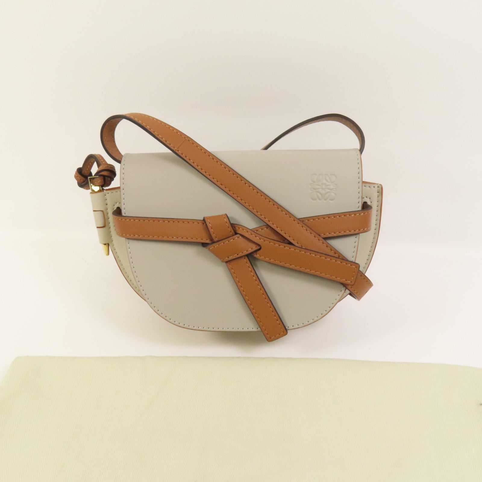 LOEWE 牛皮皮革Mini Gate金扣肩背袋