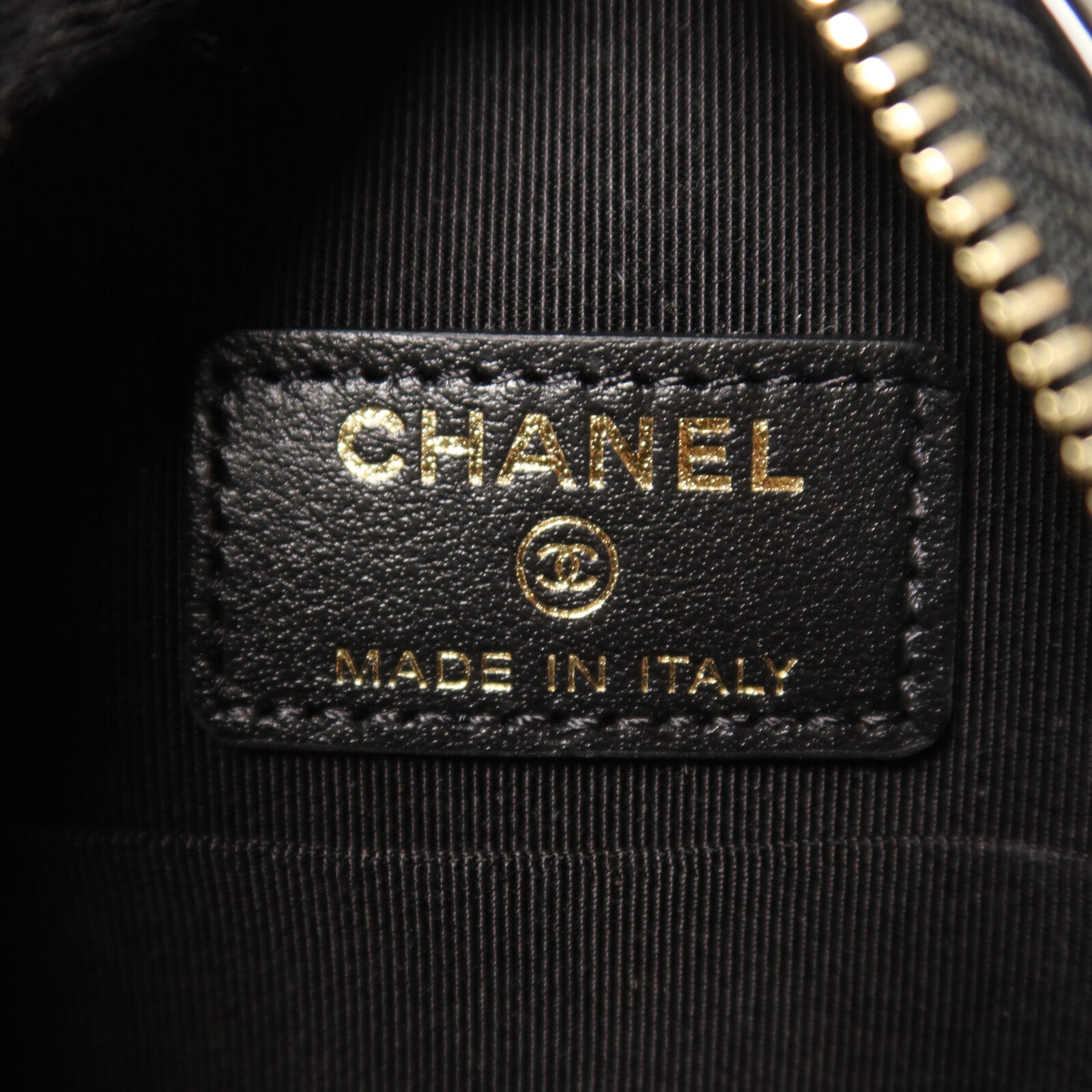 CHANEL 漆皮皮革Chain Shoulder鏈帶肩背袋