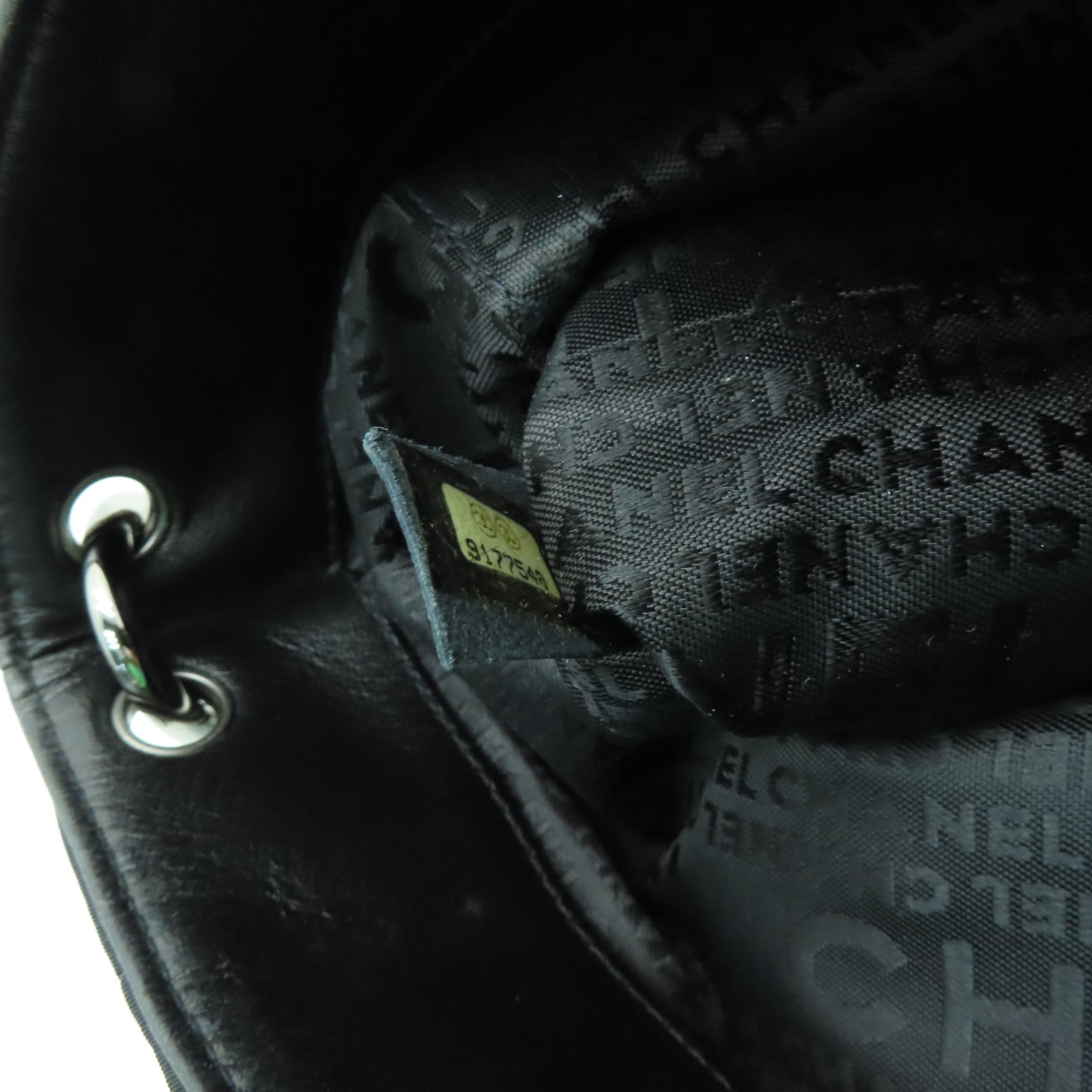 CHANEL 【清倉大減價】尼龍Chain Shoulder Bag銀扣鏈帶肩背袋黑色