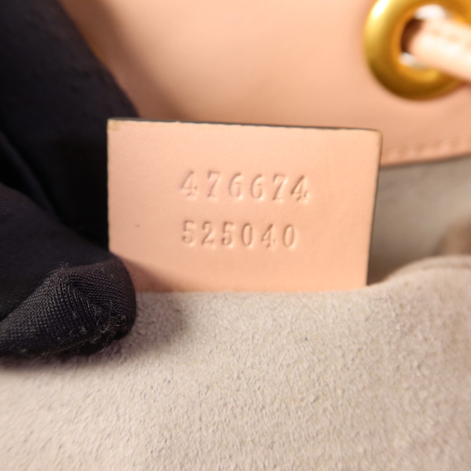 GUCCI 牛皮皮革GG Marmont Bucket Bag金扣肩背袋