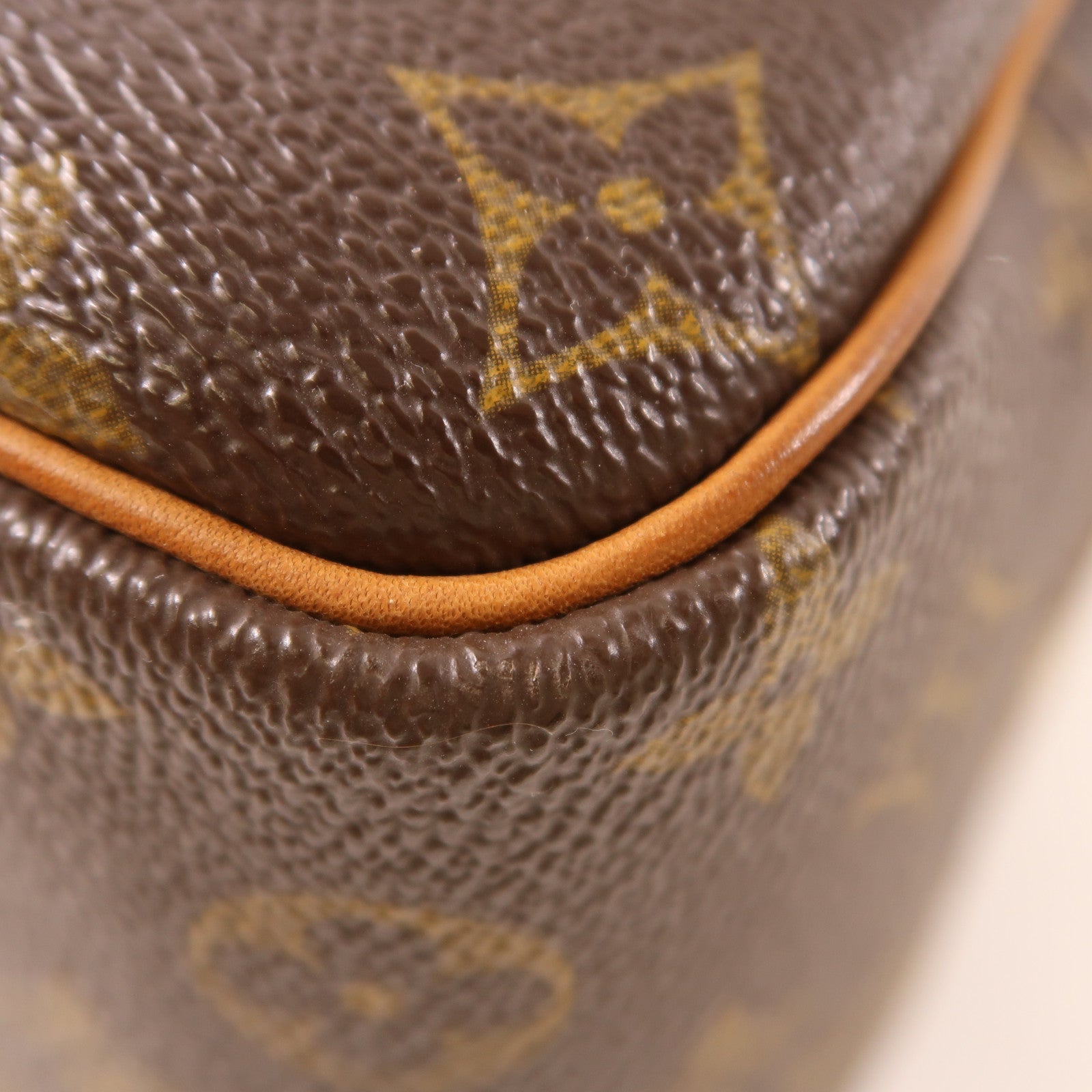 LOUIS VUITTON Monogram Deauville金扣手挽袋棕色