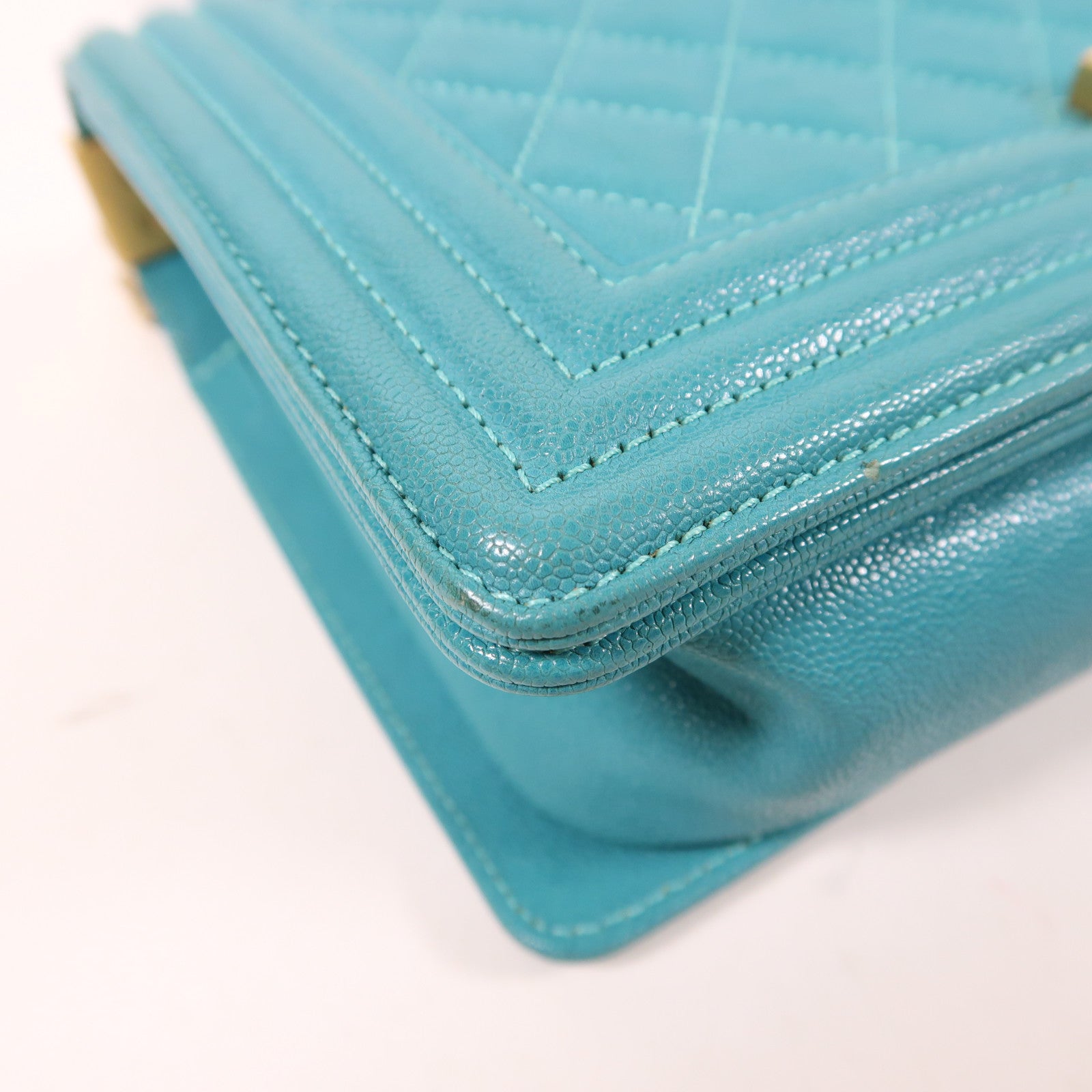 CHANEL 牛皮皮革Boy 25金扣鏈帶肩背袋