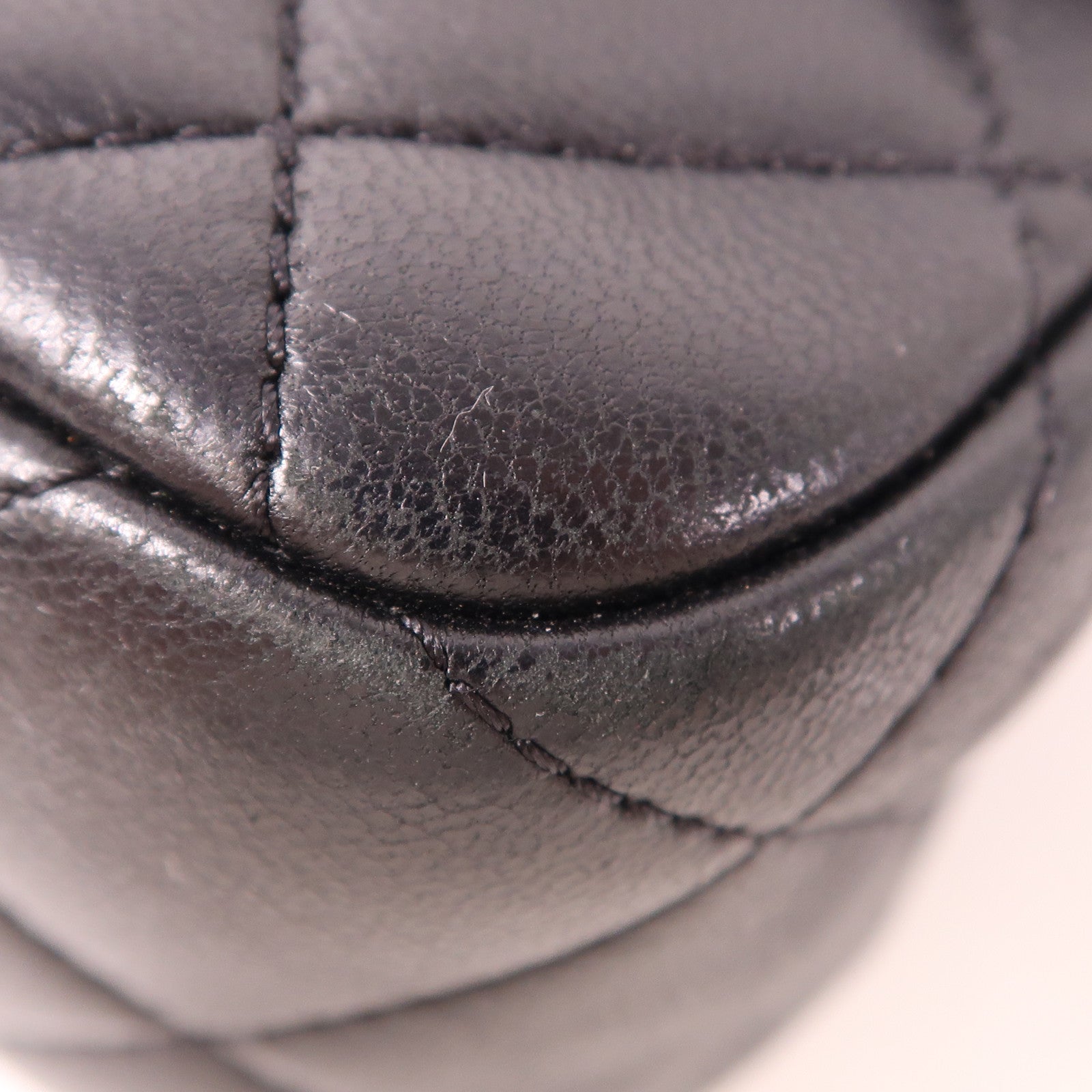 CHANEL 牛皮皮革Pearl Hairpin Badge肩背袋