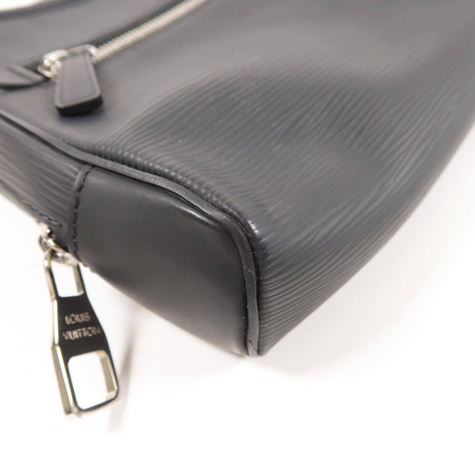 LOUIS VUITTON Epi Pochette Kasai銀扣手拿包