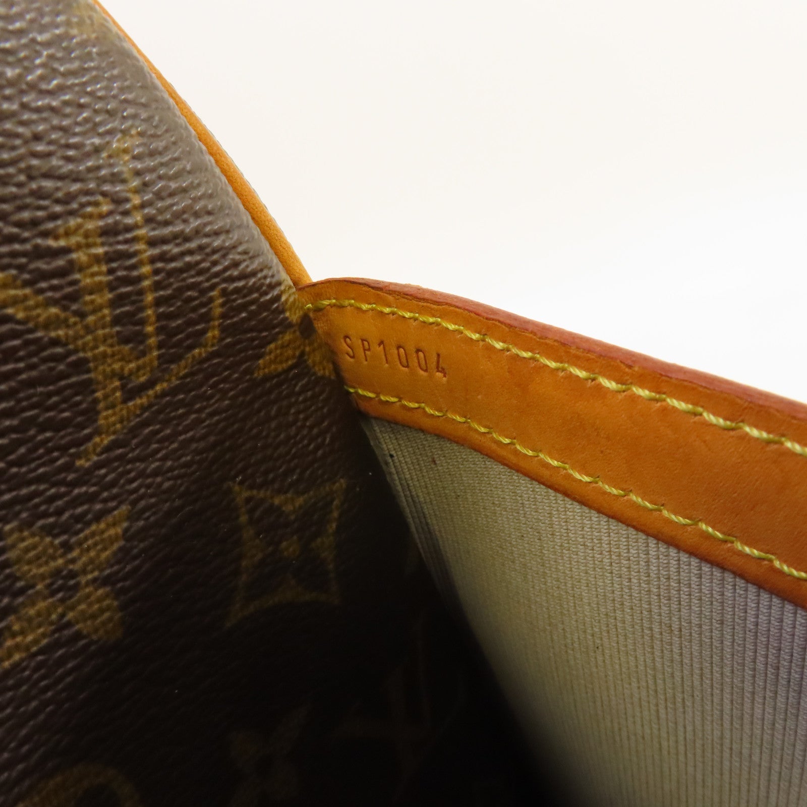 LOUIS VUITTON 【激減優惠】Monogram Reporter GM Shoulder Bag肩背袋啡色