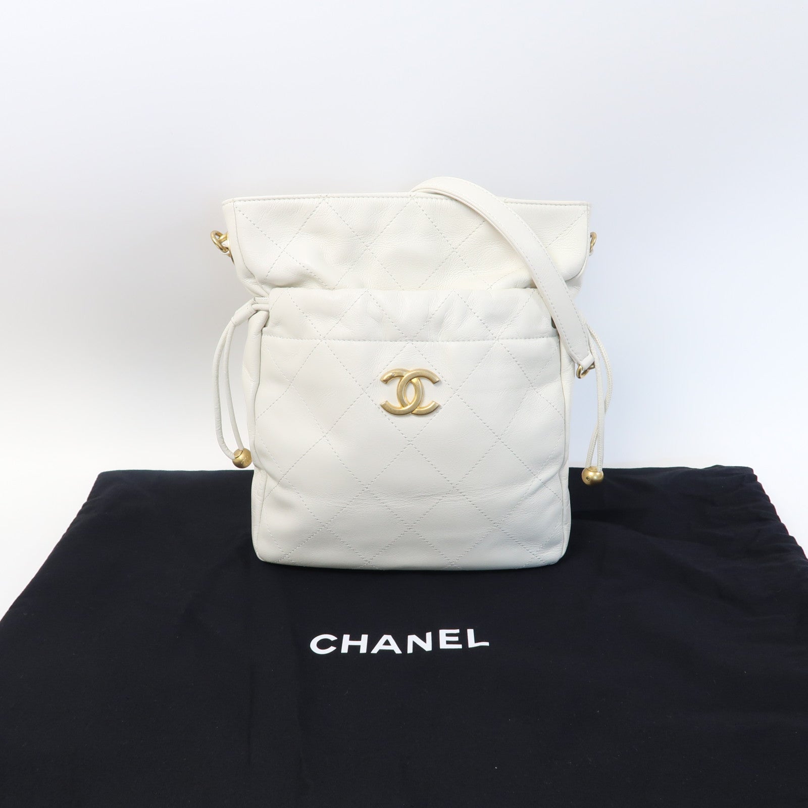 CHANEL 【激減優惠】菱格羊皮皮革Chain Shoulder金扣鏈帶肩背袋白色