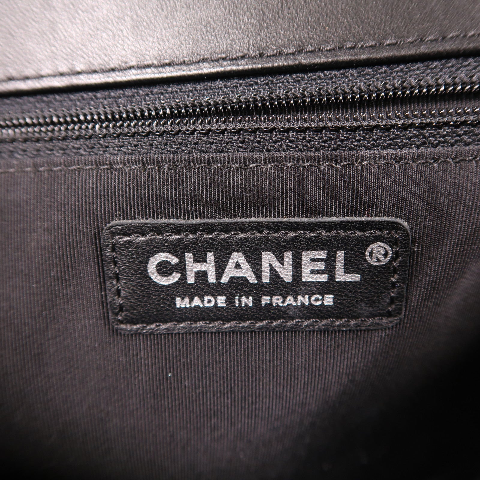 CHANEL 羊皮皮革Boy 30鏈帶肩背袋