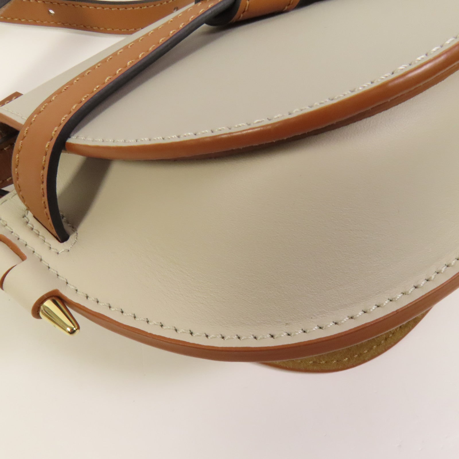 LOEWE 牛皮皮革Mini Gate金扣肩背袋