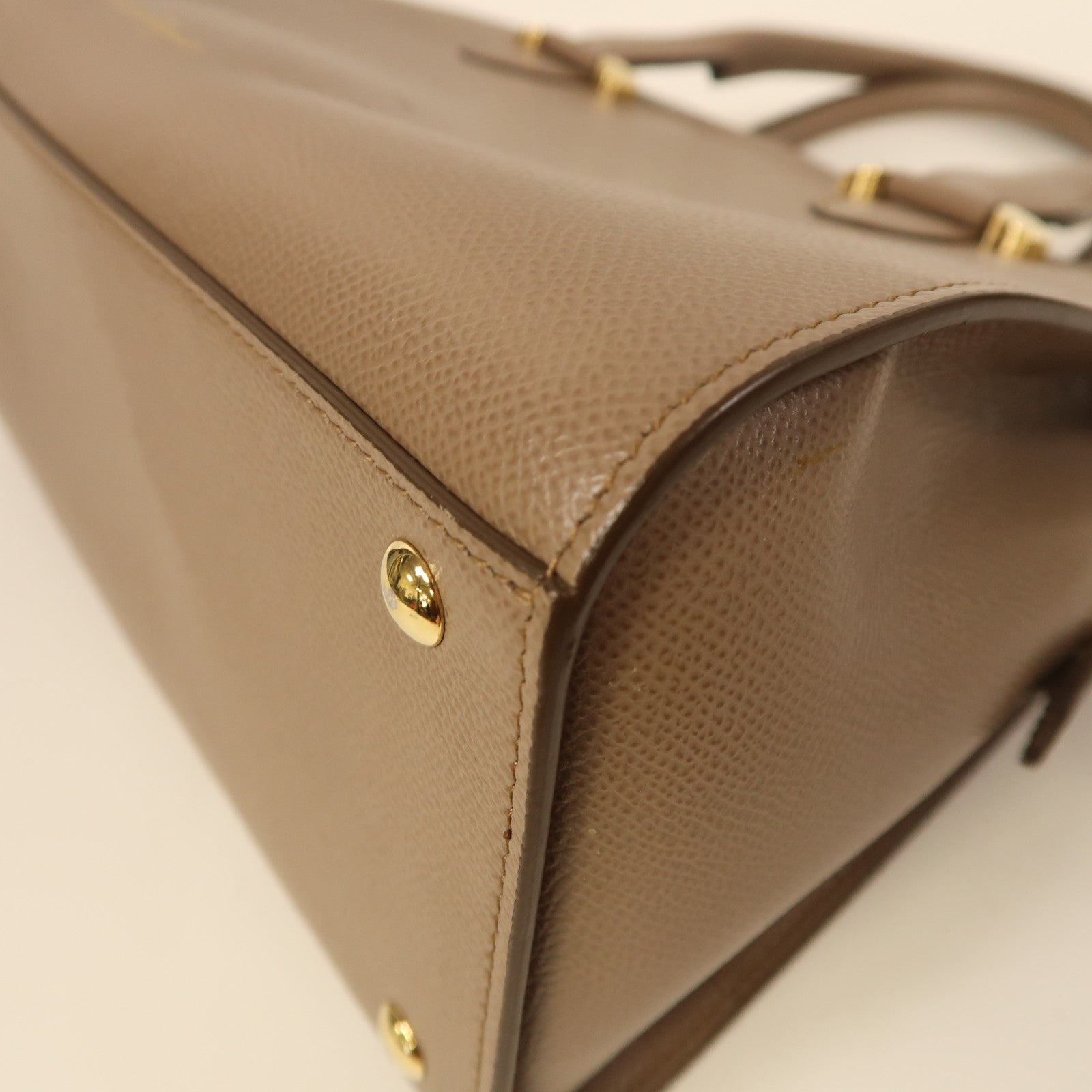 Salvatore Ferragamo 牛皮皮革Shoulder Bag金扣手挽肩背兩用袋啡色