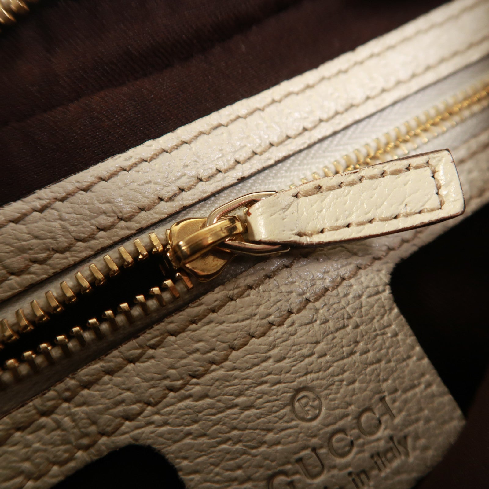 GUCCI 帆布Shoulder Bag金扣肩背袋