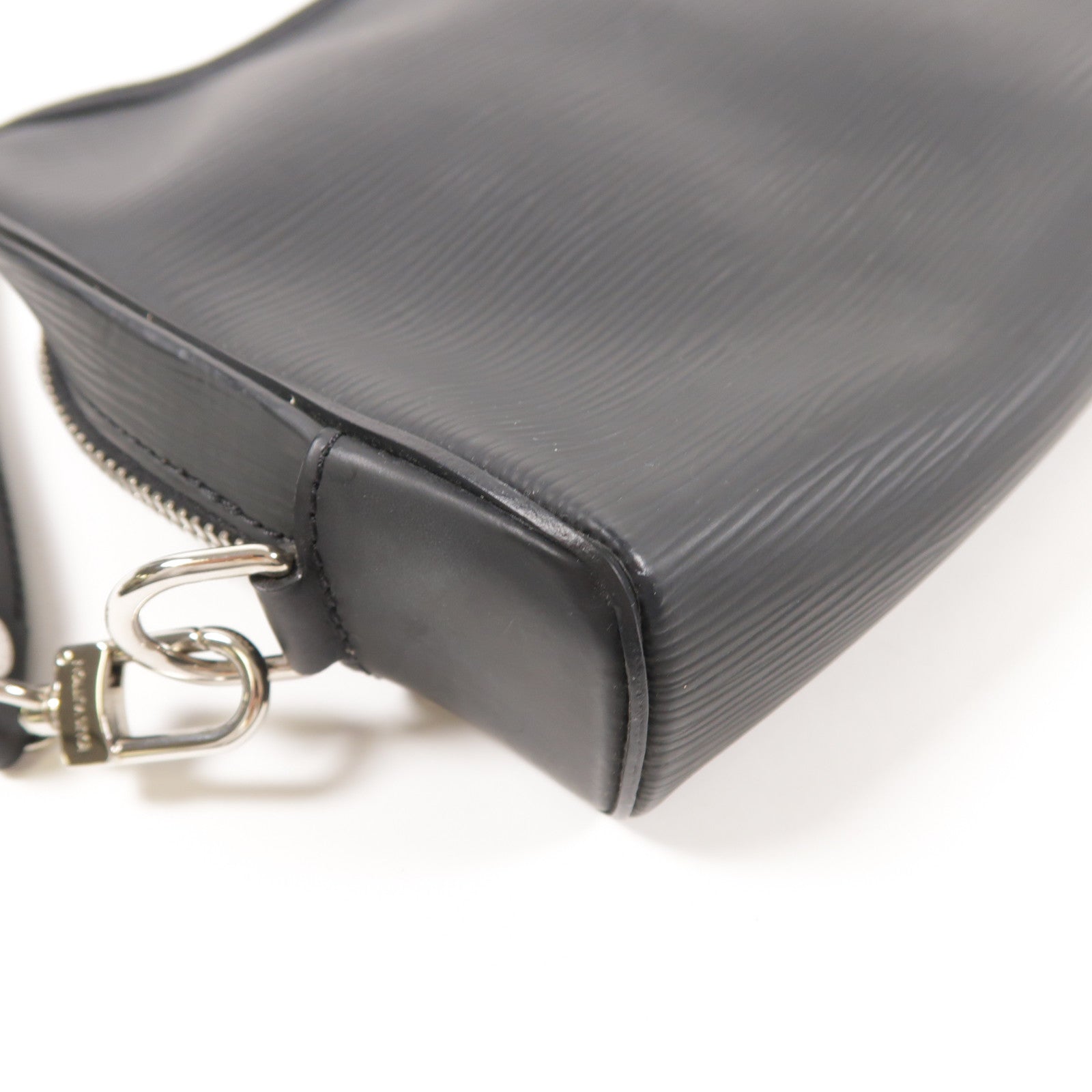 LOUIS VUITTON Epi Pochette Kasai銀扣手拿包
