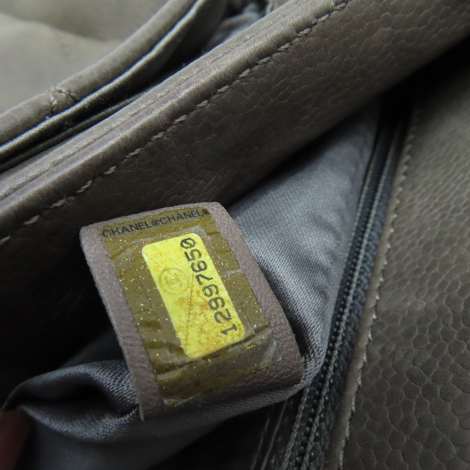 CHANEL 【激減優惠】菱格牛皮皮革Shoulder Bag銀扣肩背袋軍綠色