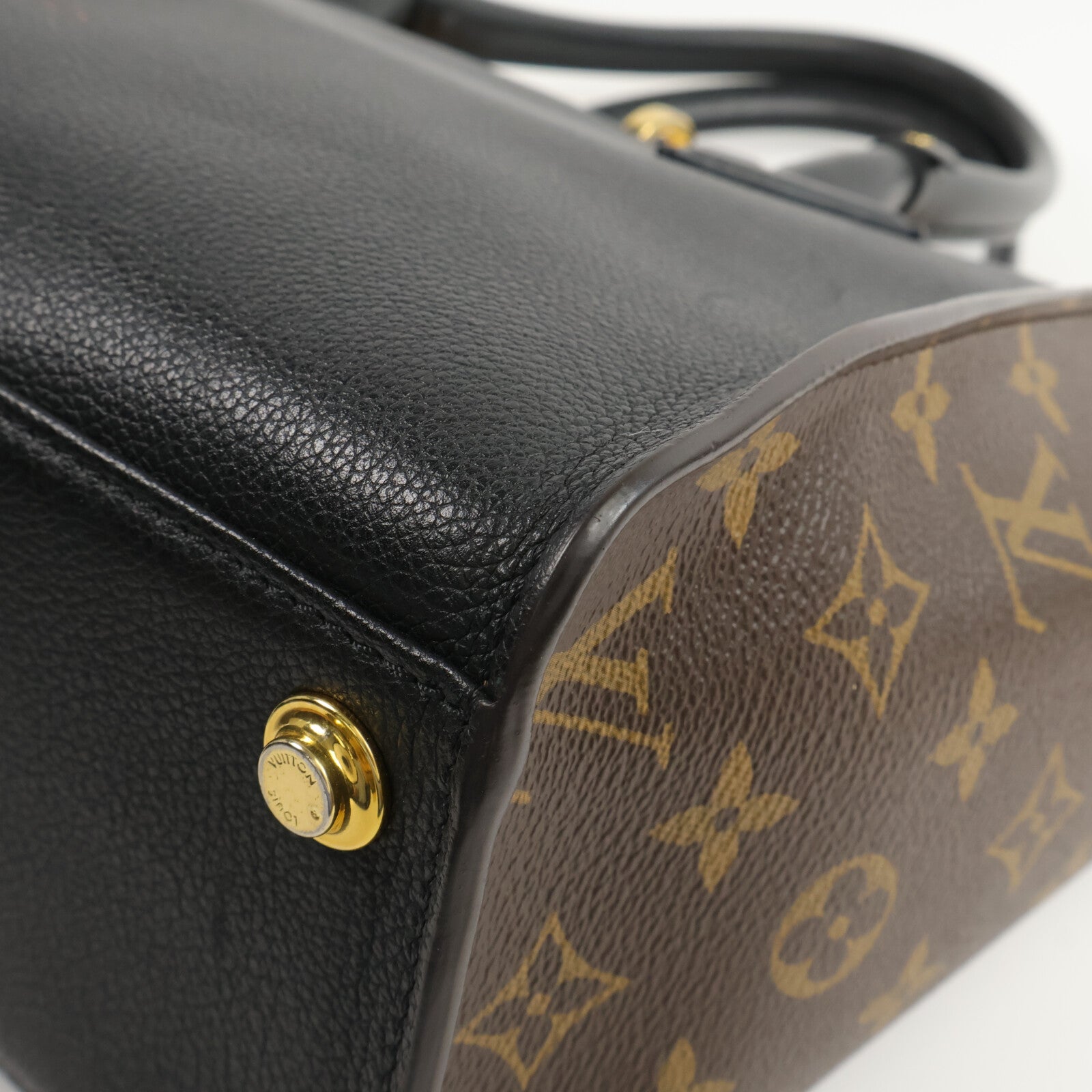 LOUIS VUITTON Monogram/牛皮皮革On My Side MM手挽肩背兩用袋