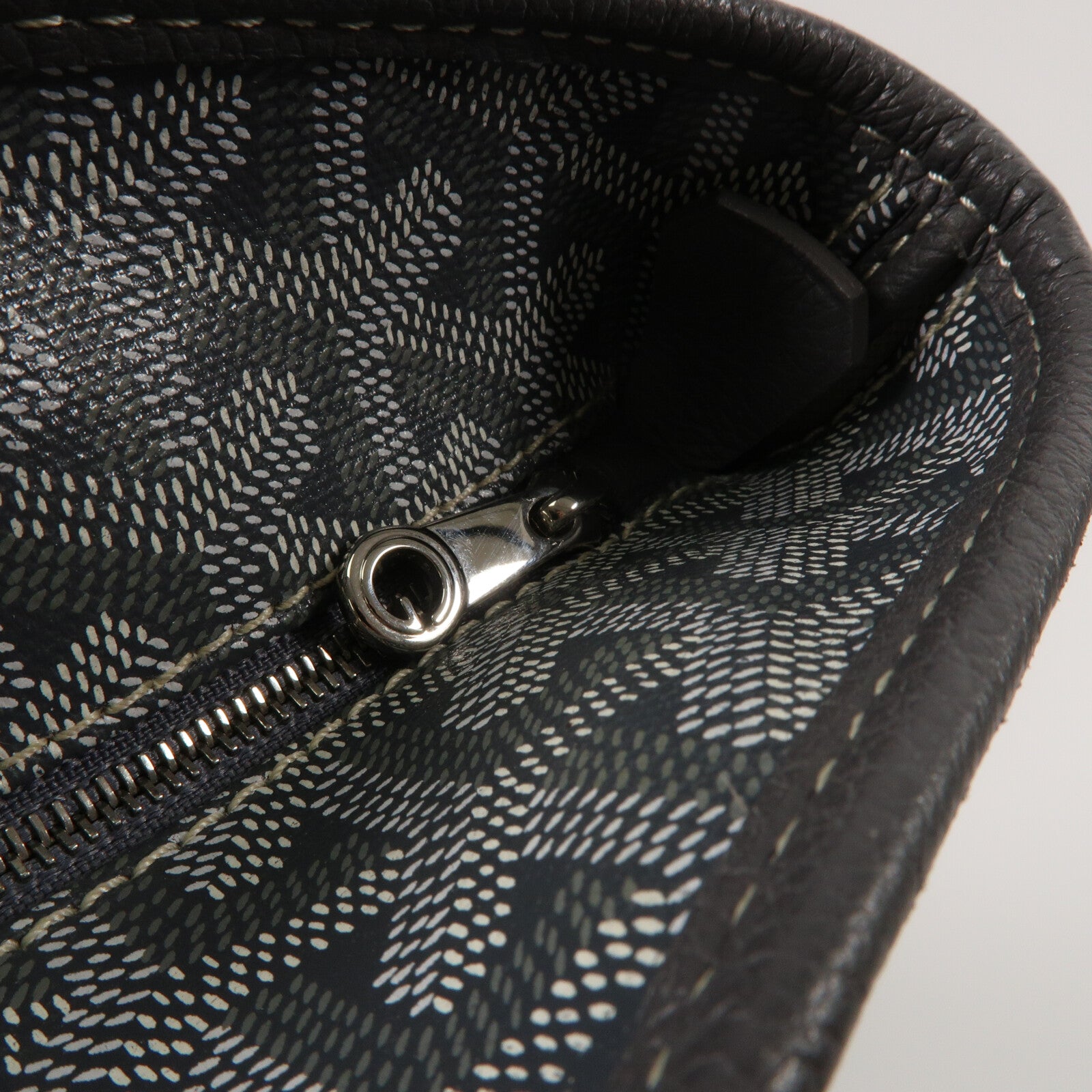 GOYARD 塗層帆布Artois PM肩背袋