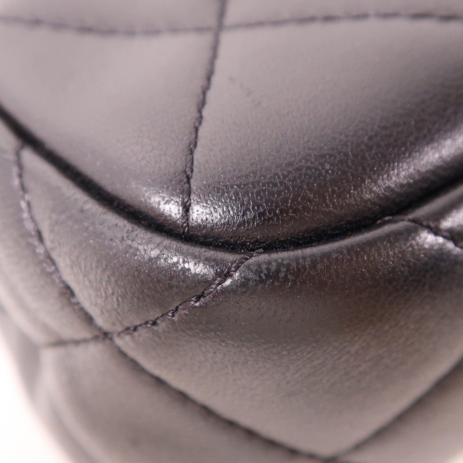 CHANEL 牛皮皮革Pearl Hairpin Badge肩背袋