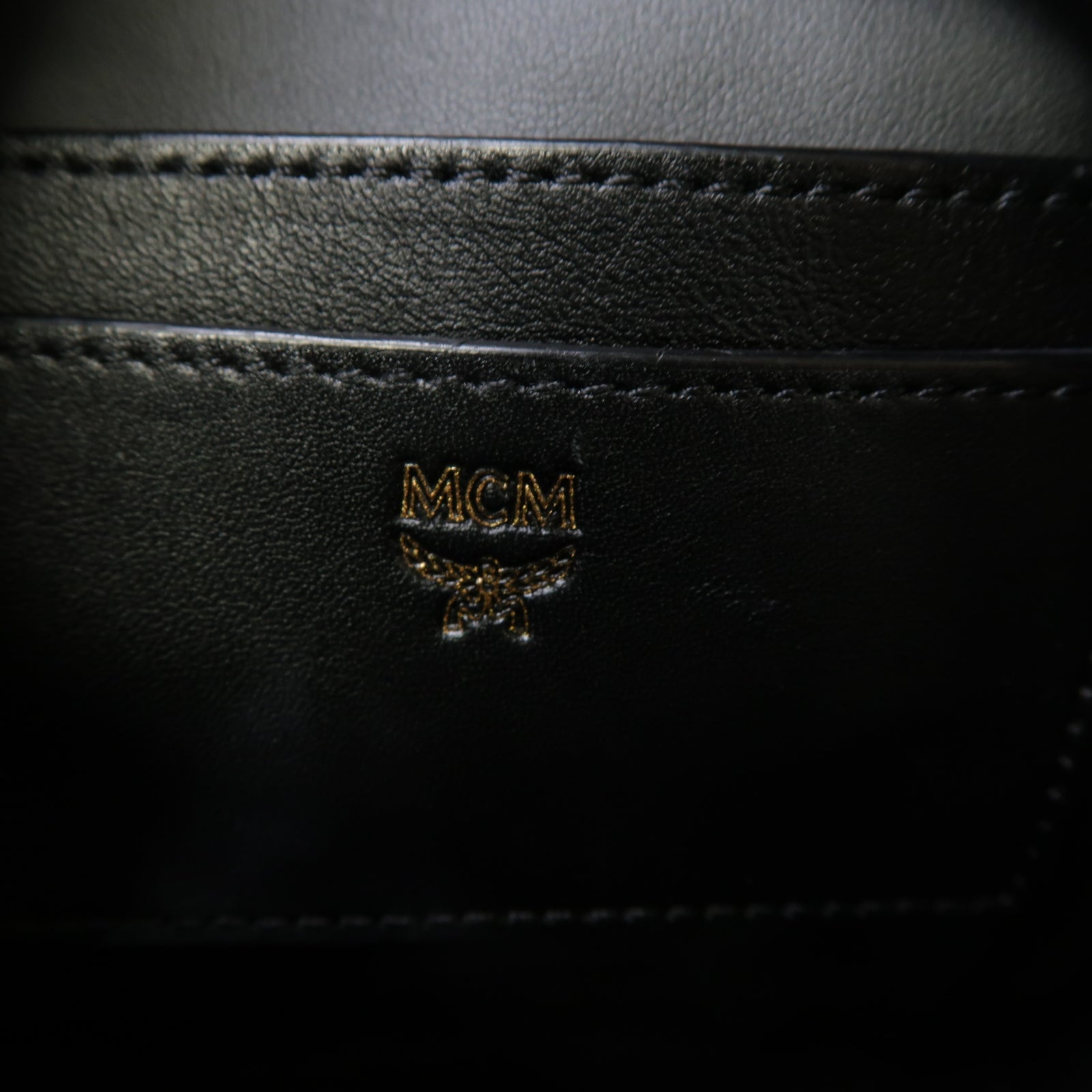 MCM 【激減優惠】牛皮皮革Backpack銀扣背包銀色黒色