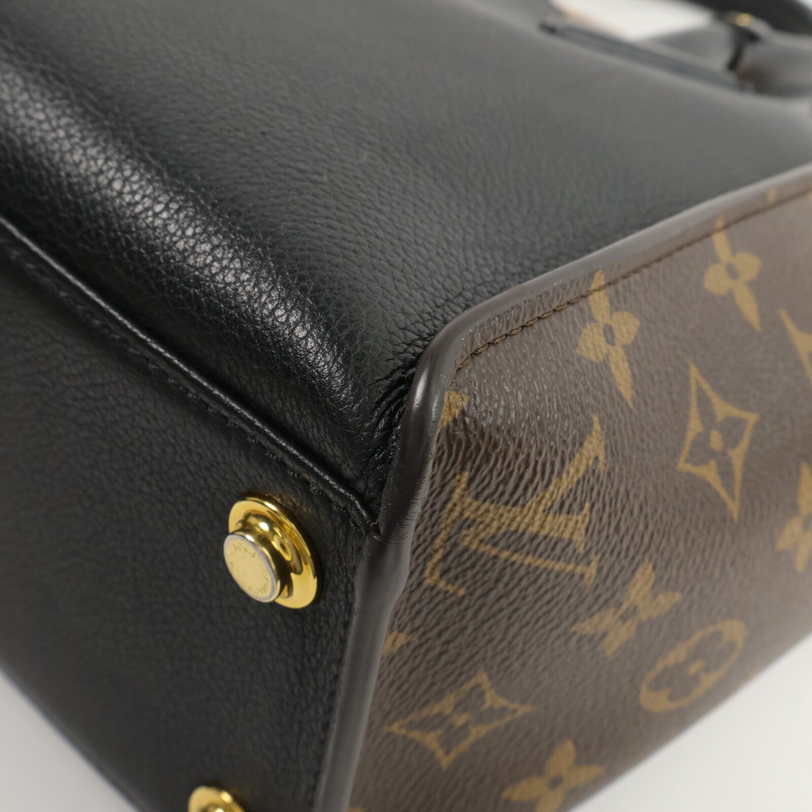 LOUIS VUITTON Monogram/牛皮皮革On My Side MM手挽肩背兩用袋