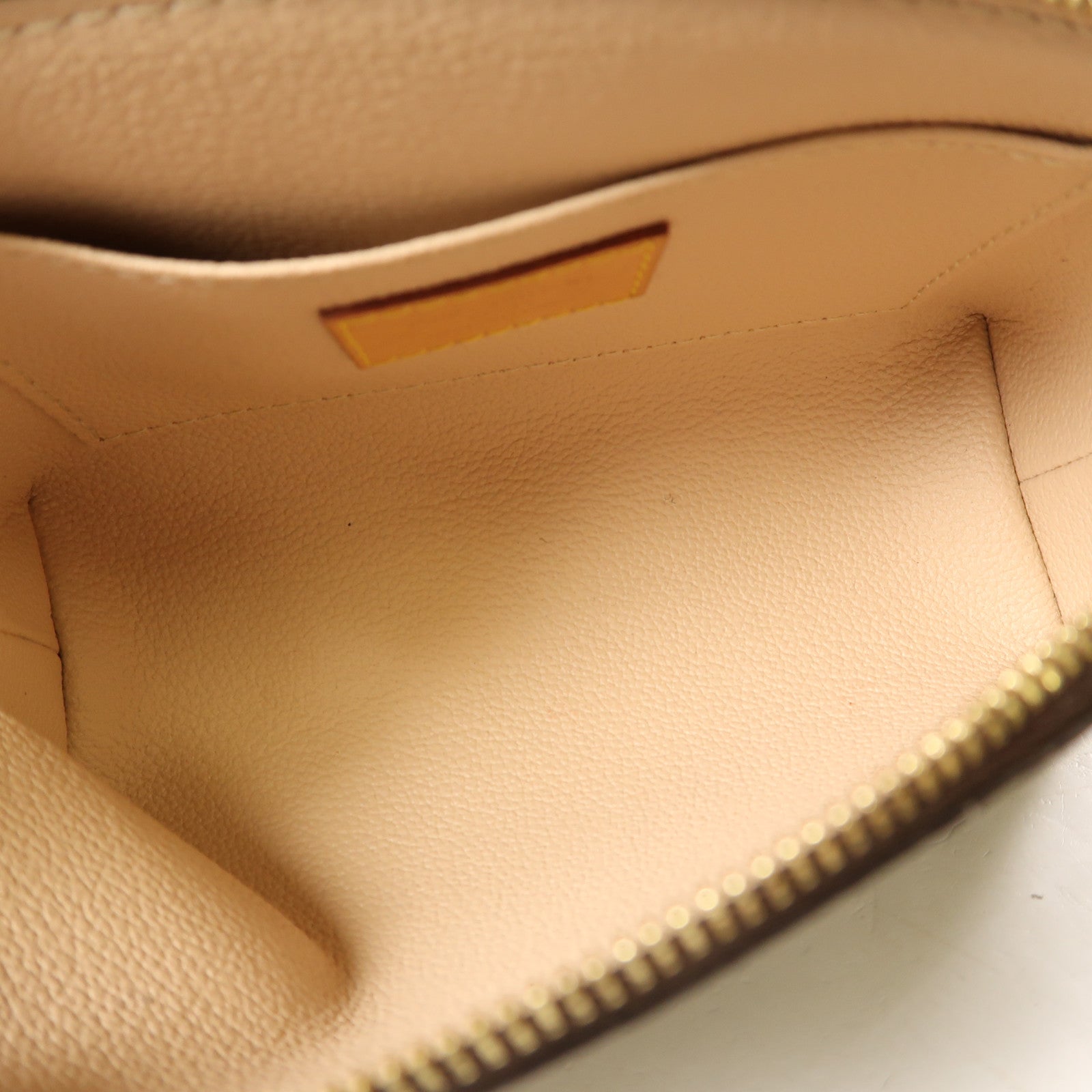 LOUIS VUITTON Monogram Cosmetic Pouch手拿包棕色
