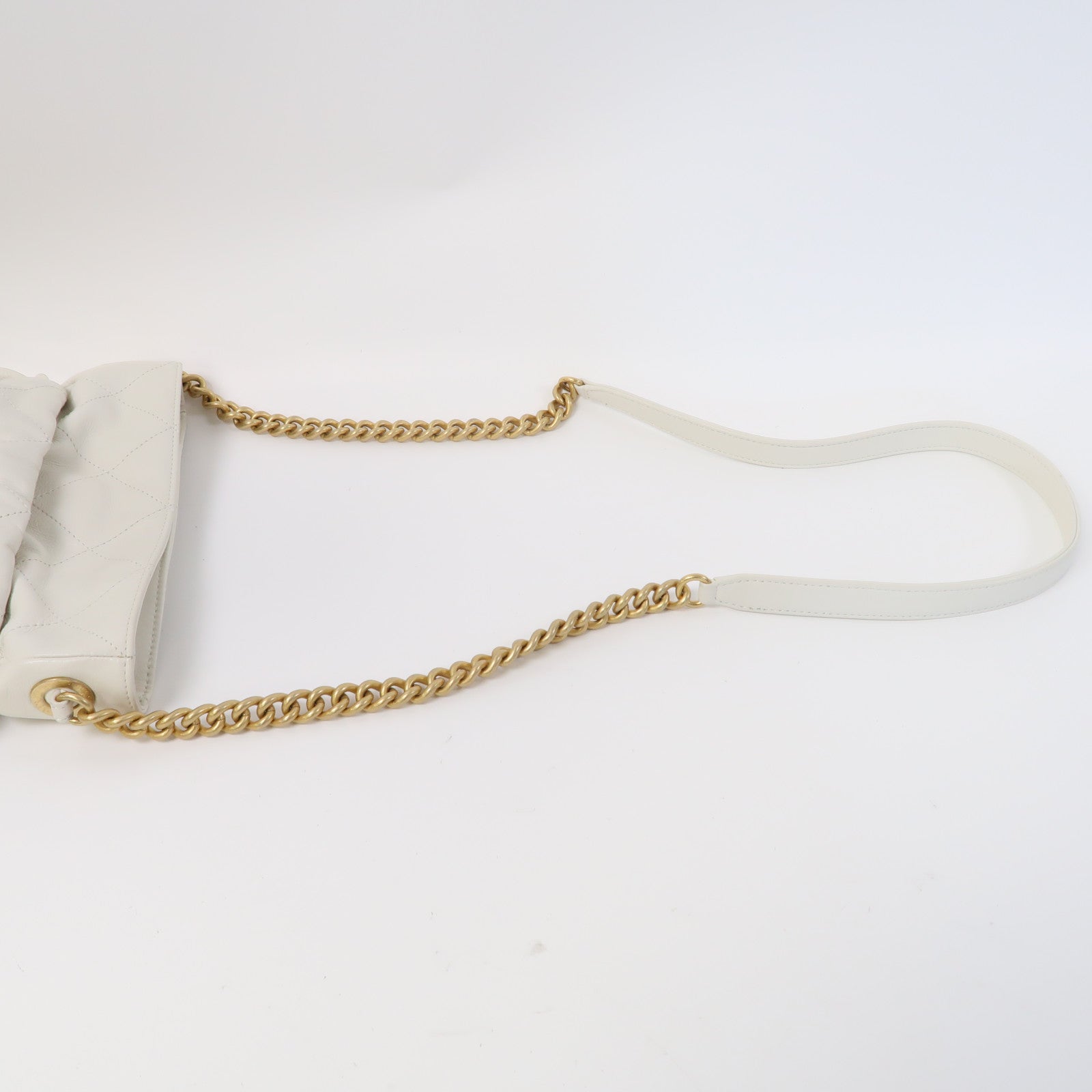 CHANEL 【激減優惠】菱格羊皮皮革Chain Shoulder金扣鏈帶肩背袋白色