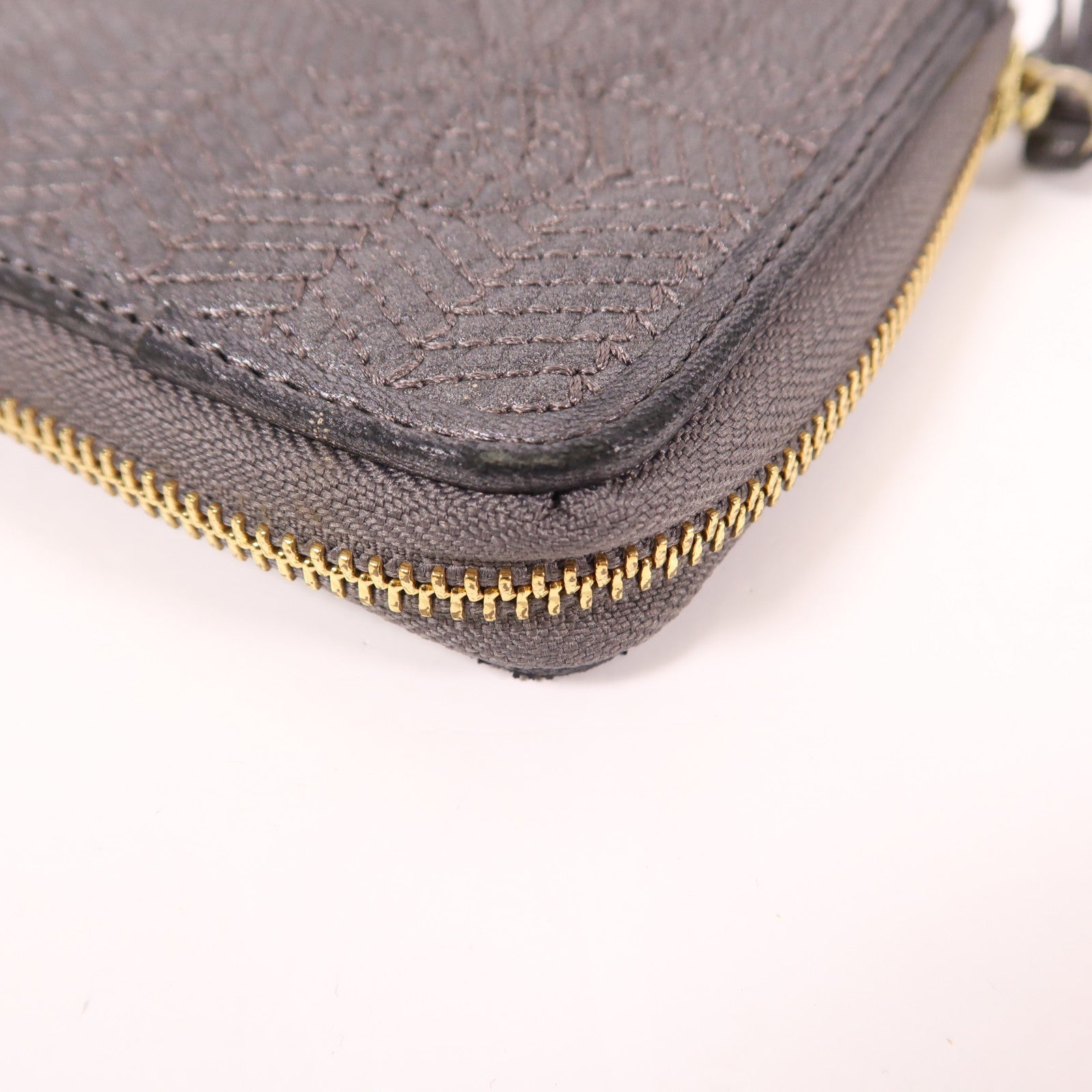 ANYA HINDMARCH 皮革Wallet金扣錢包