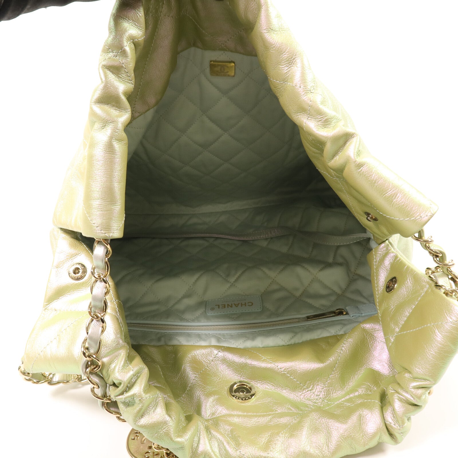 CHANEL 牛皮皮革Chanel 22 Medium鏈帶肩背袋