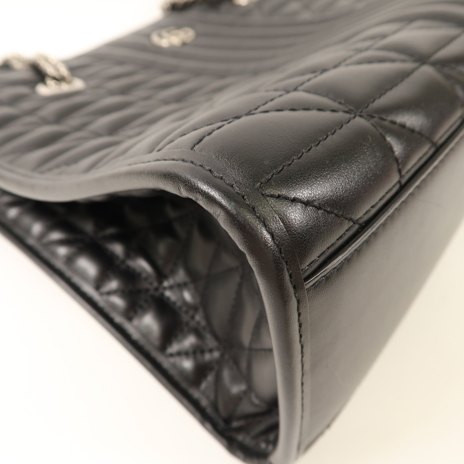 GUCCI SHW GG Marmont Chain Tote Bag Calfskin Leather 675796 Black