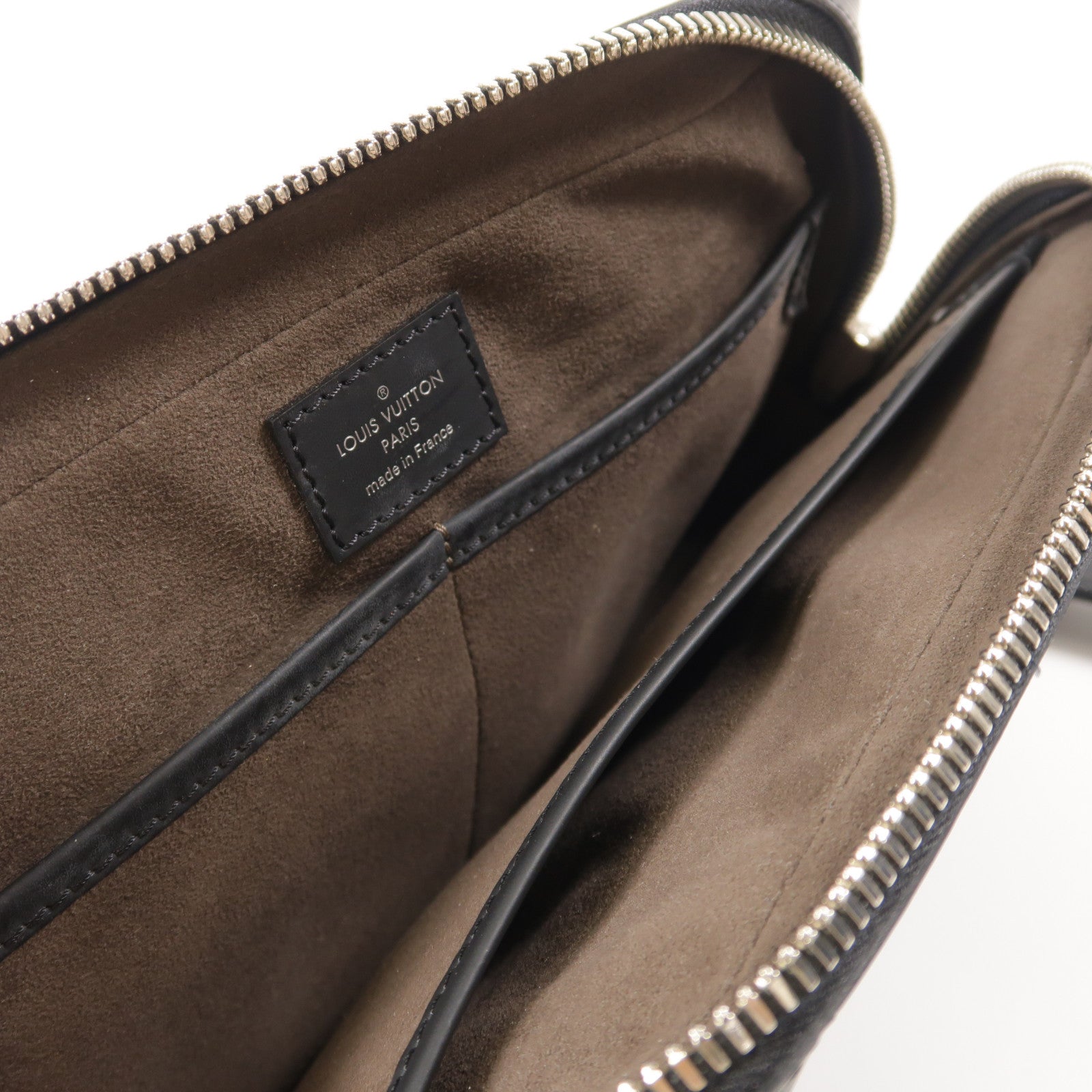 LOUIS VUITTON Epi Pochette Kasai銀扣手拿包
