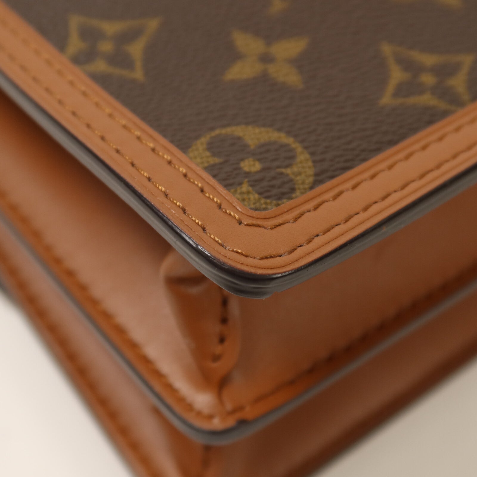 LOUIS VUITTON Monogram Reverse Mini Dauphine肩背袋