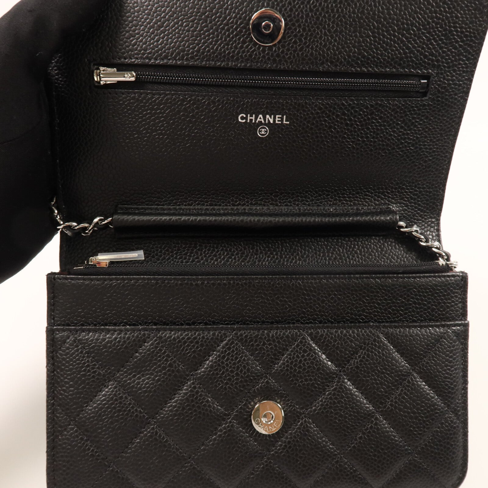 CHANEL 牛皮皮革WOC Wallet On Chain鏈帶肩背袋