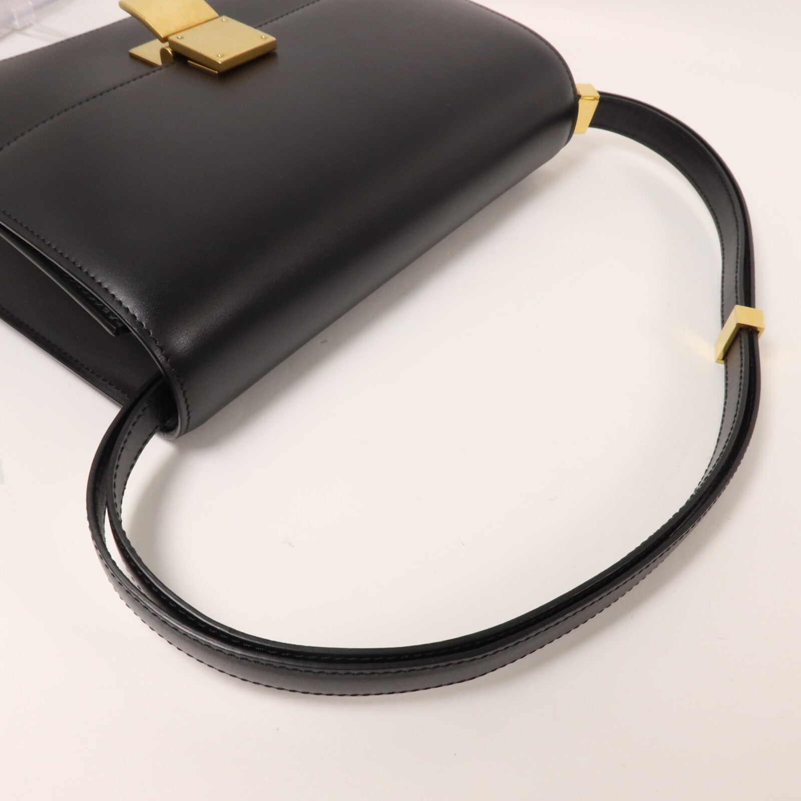 CELINE 牛皮皮革Classic BoxMedium肩背袋