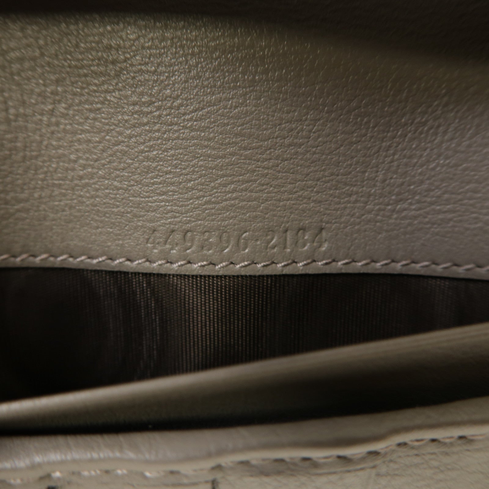 GUCCI 牛皮皮革Micro Guccissima Long Wallet金扣鈕扣長錢包灰色