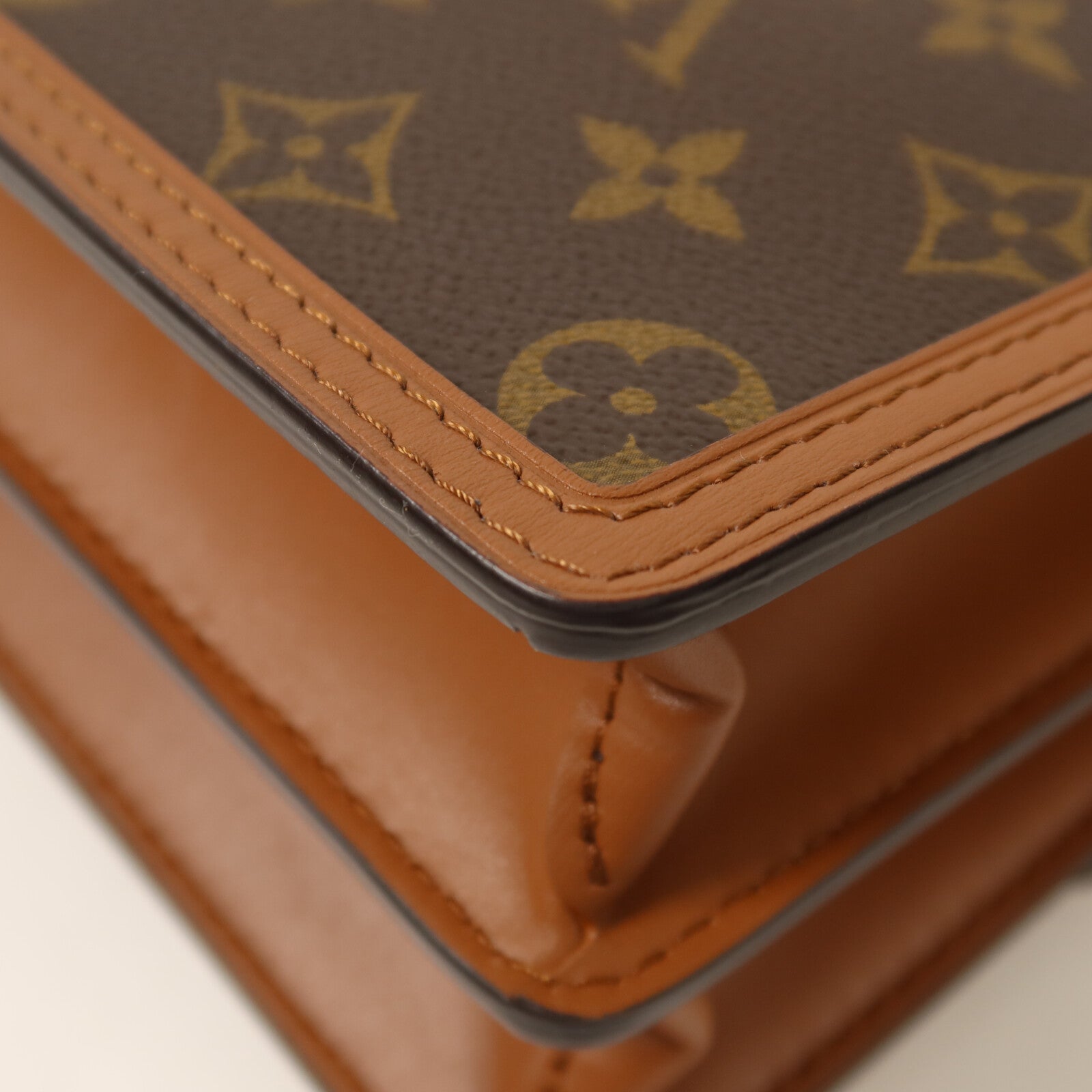 LOUIS VUITTON Monogram Reverse Mini Dauphine肩背袋