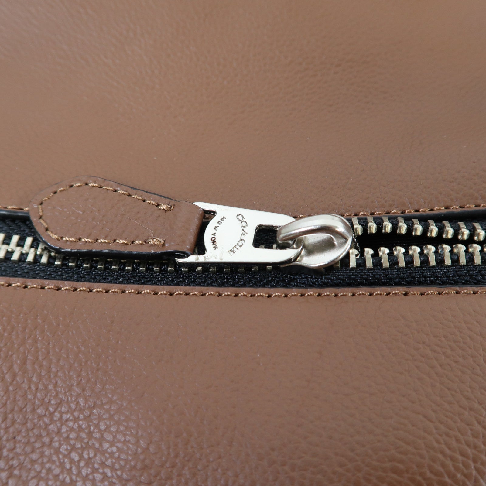COACH 【激減優惠】牛皮皮革2 Way Shoulder銀扣手挽肩背兩用袋啡色