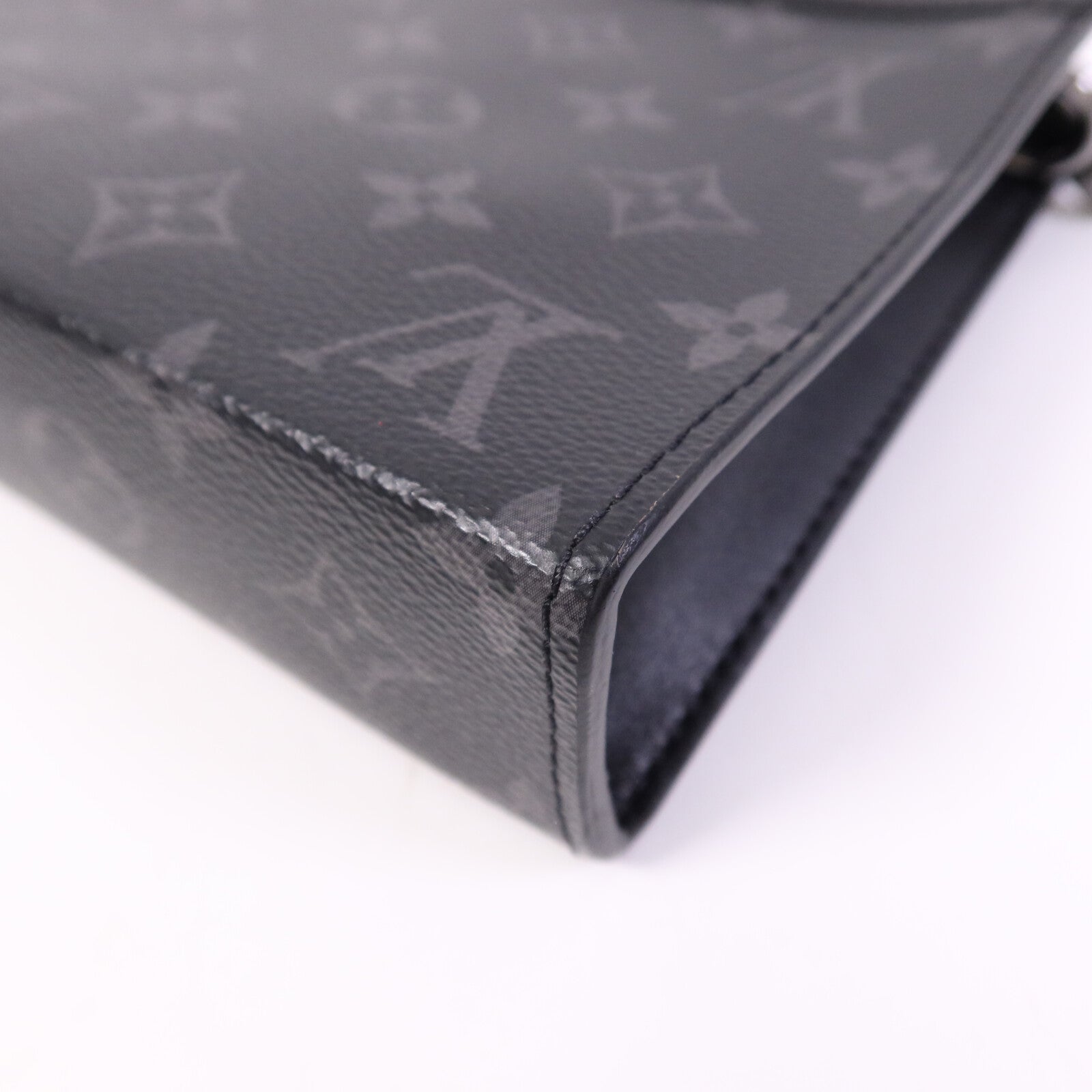 LOUIS VUITTON Monogram Eclipse Gaston銀扣肩背袋