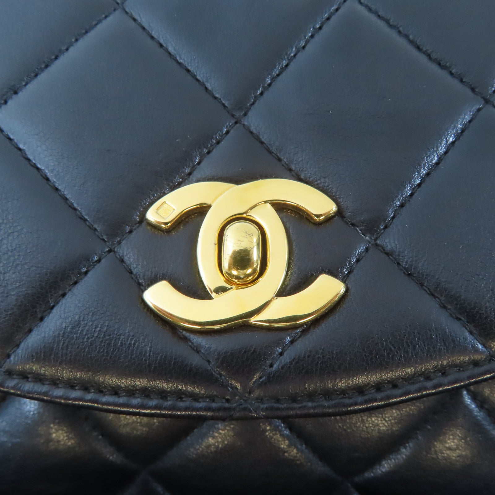 CHANEL 菱格羊皮皮革Vintage Backpack金扣背包黑色