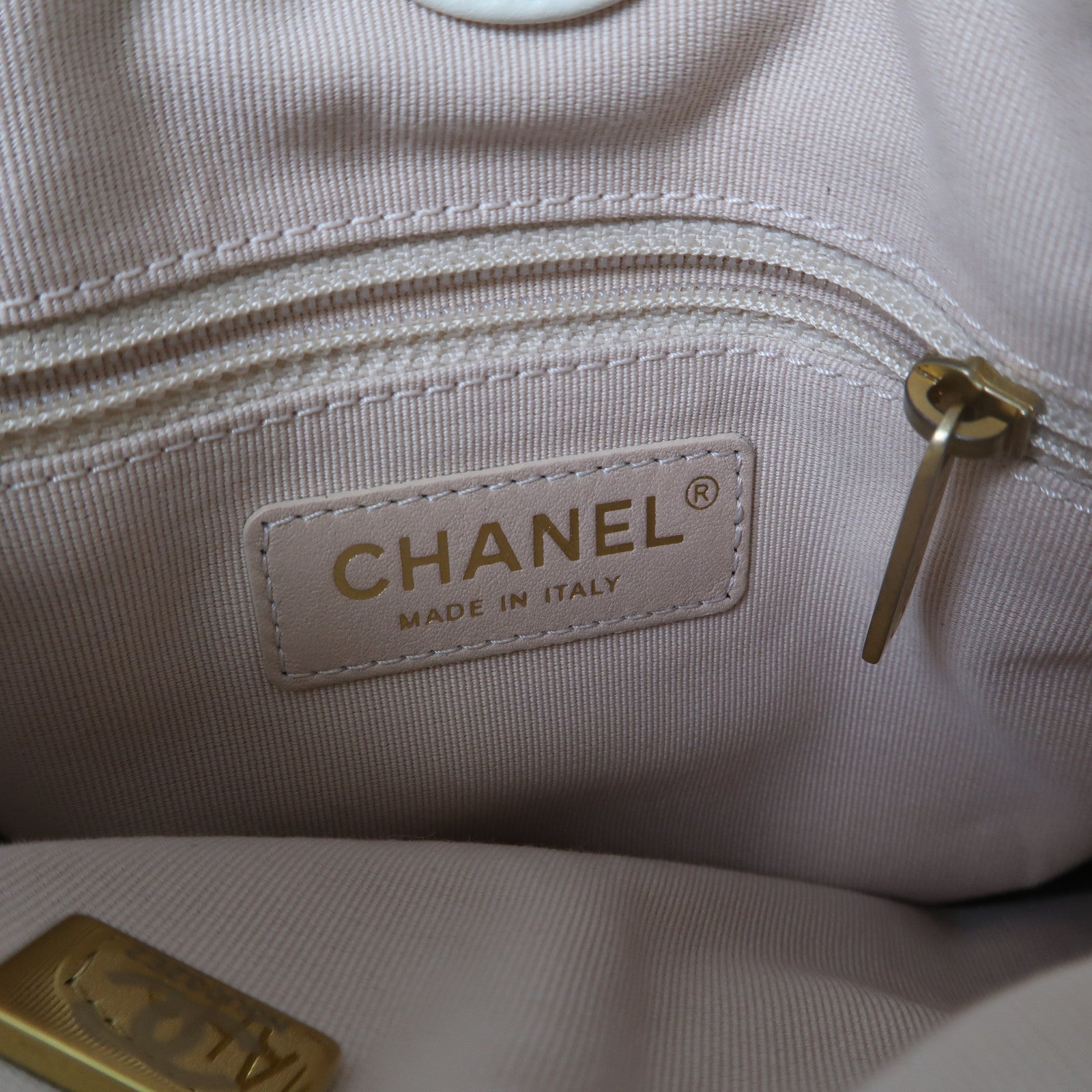 CHANEL 【激減優惠】菱格羊皮皮革Chain Shoulder金扣鏈帶肩背袋白色
