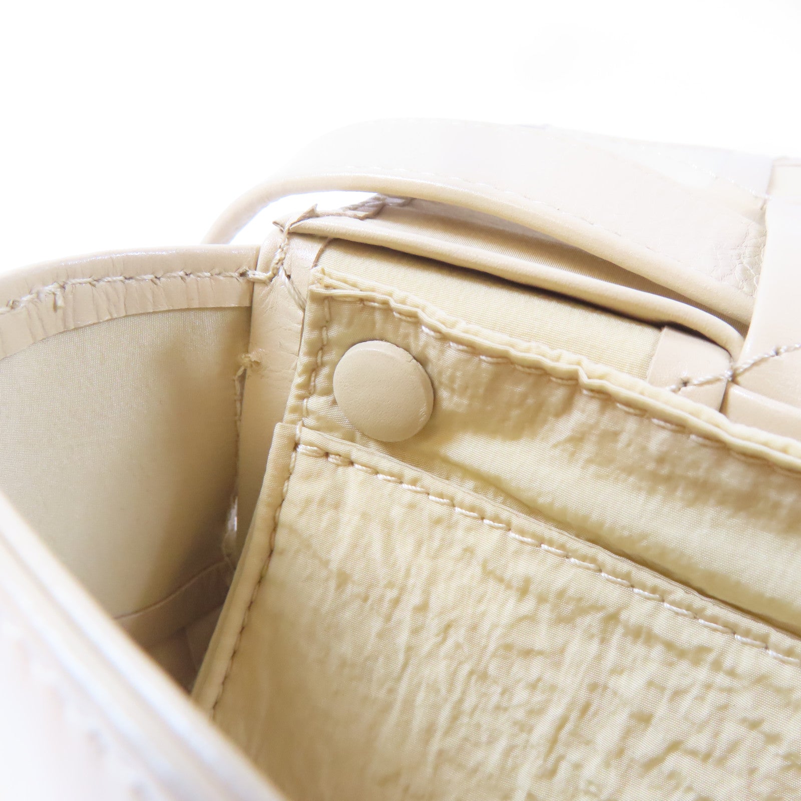 BOTTEGA VENETA 皮革Cassette Belt Bag肩背袋米色