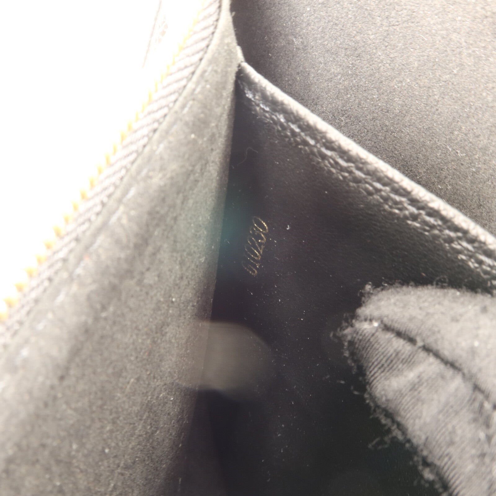 LOUIS VUITTON Monogram Empreinte Double Zip Pochette鏈帶肩背袋