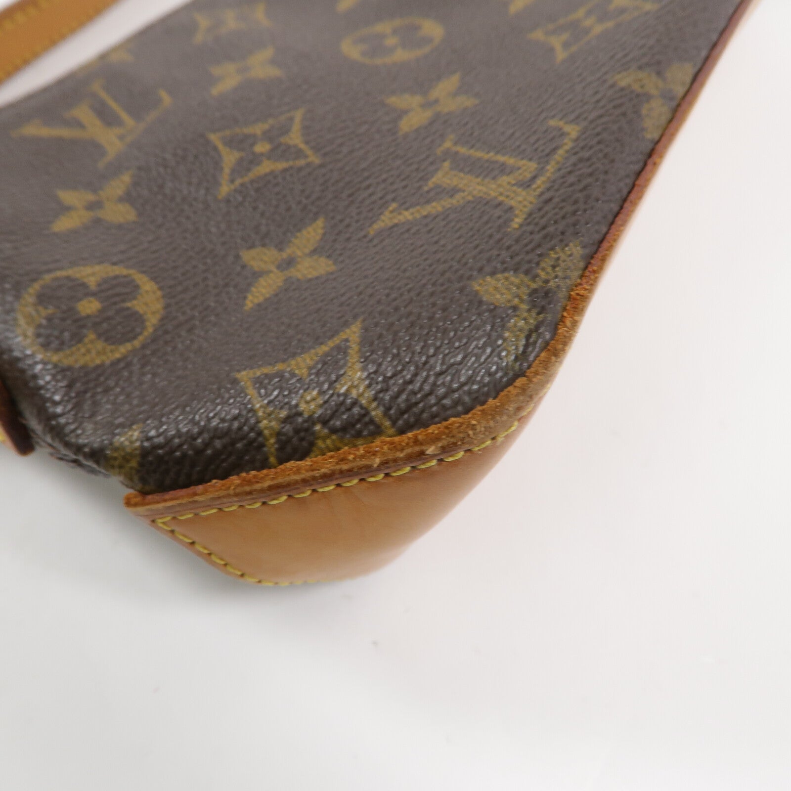 LOUIS VUITTON Monogram Trotteur肩背袋棕色