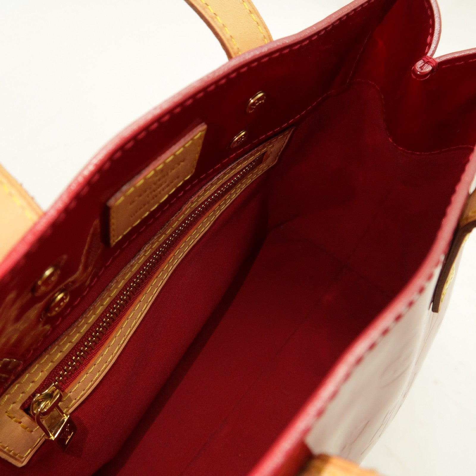 LOUIS VUITTON Vernis Reade PM金扣手挽袋紅色