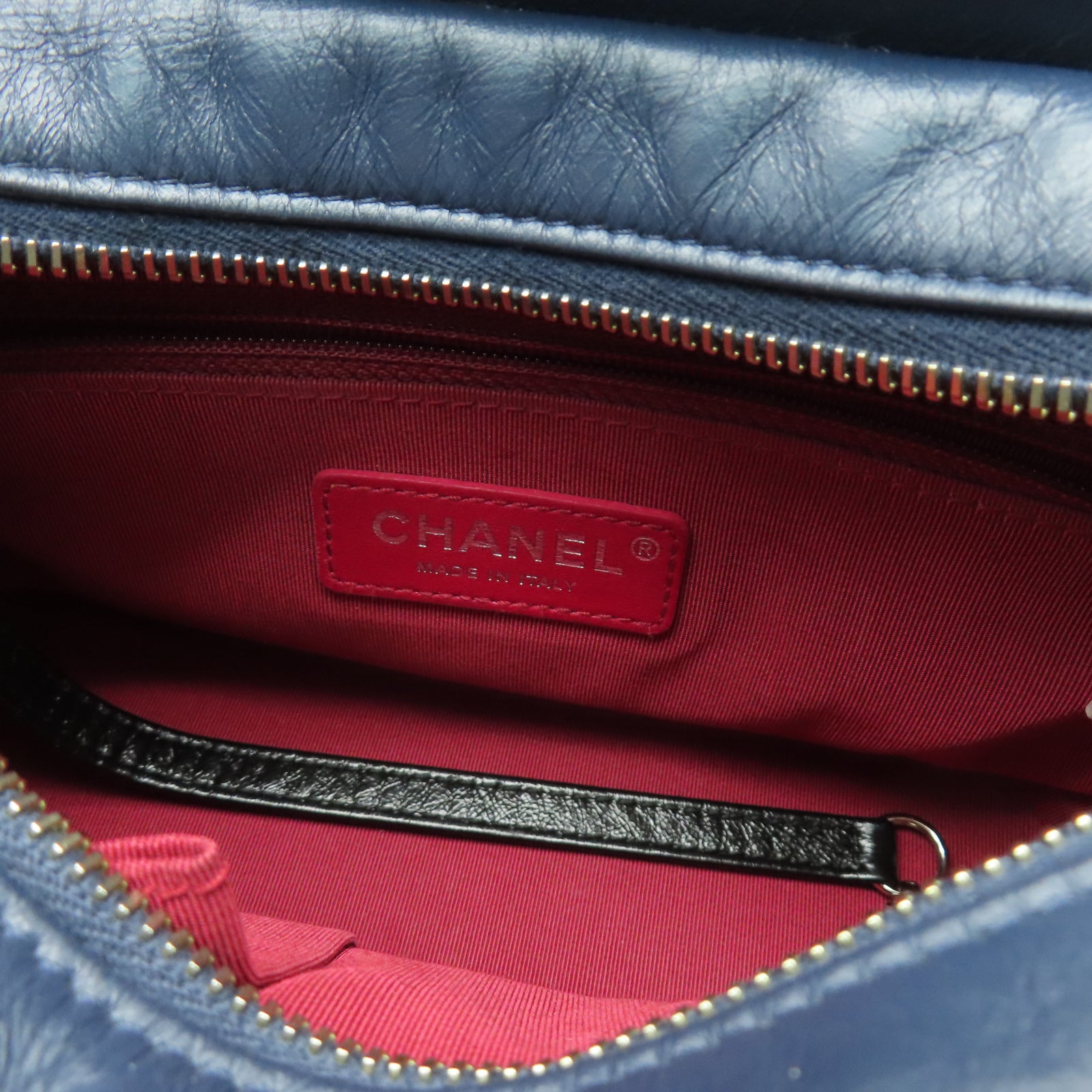 CHANEL 【清倉大減價】菱格牛皮皮革Gabrielle Small金銀扣鏈帶肩背袋海軍藍色