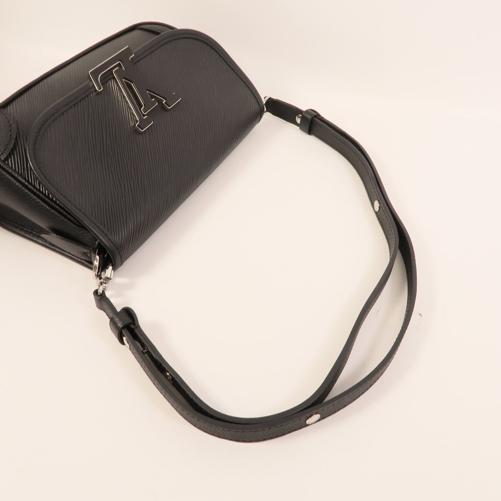 LOUIS VUITTON Epi Buci銀扣肩背袋