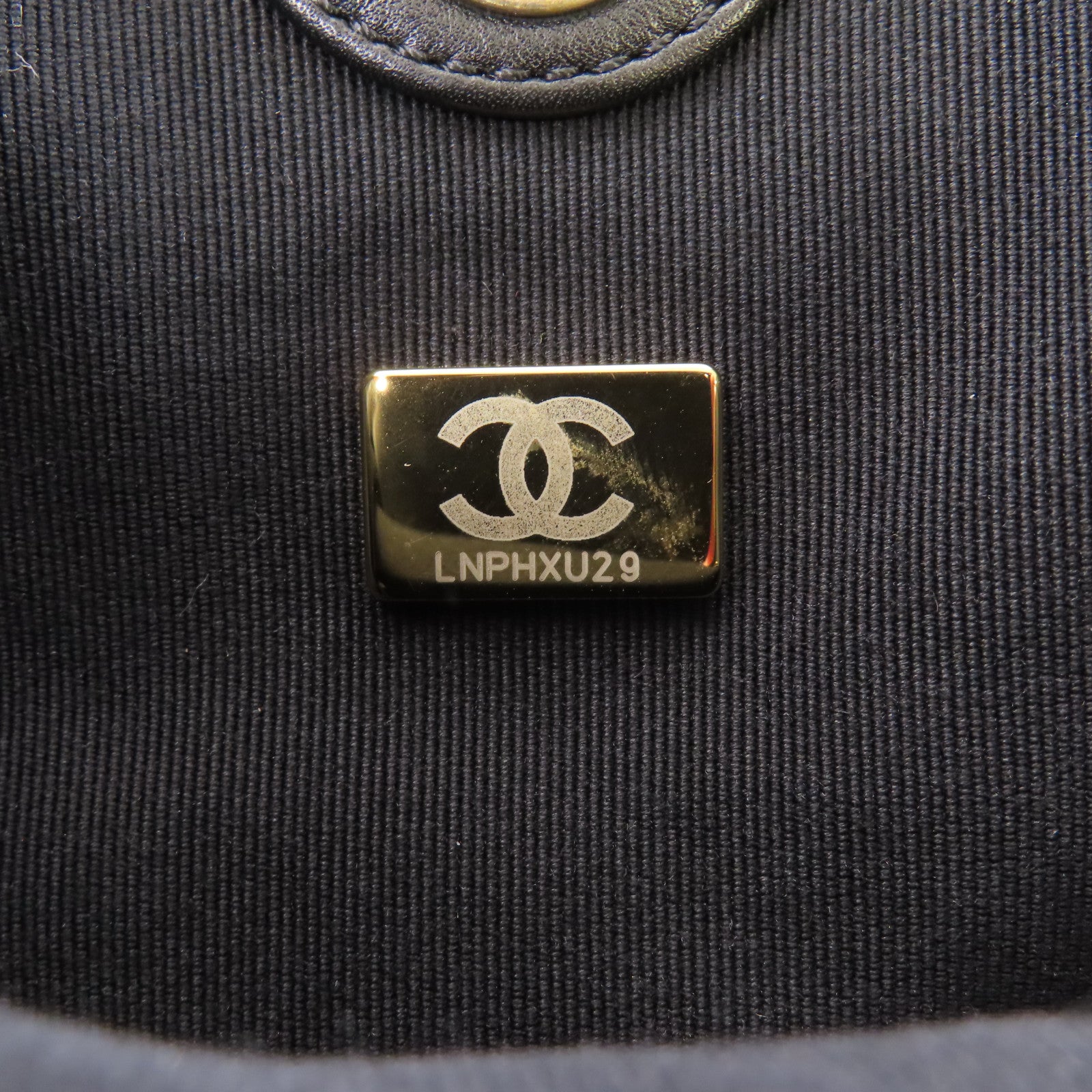 CHANEL 牛皮皮革Chain Shoulder金扣鏈帶肩背袋