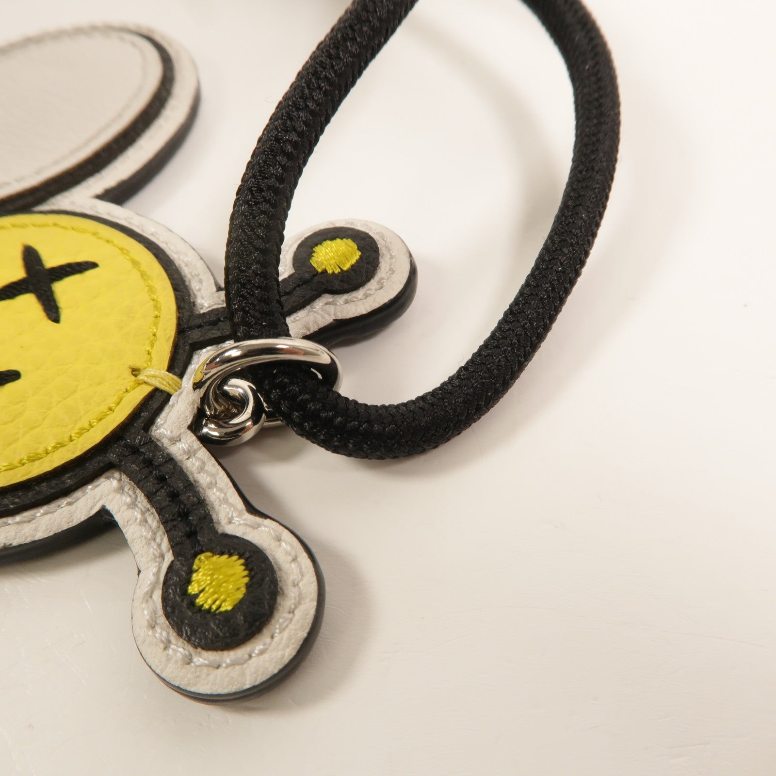 Dior 牛皮皮革Dior x Kaws Bee Charm掛飾